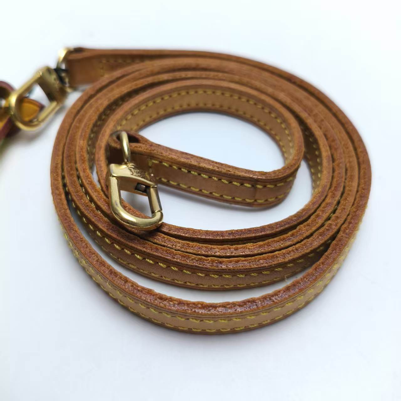 【*Shipped from: China*】LOUIS VUITTON Pochette Accessoires PU Handbag — view 10