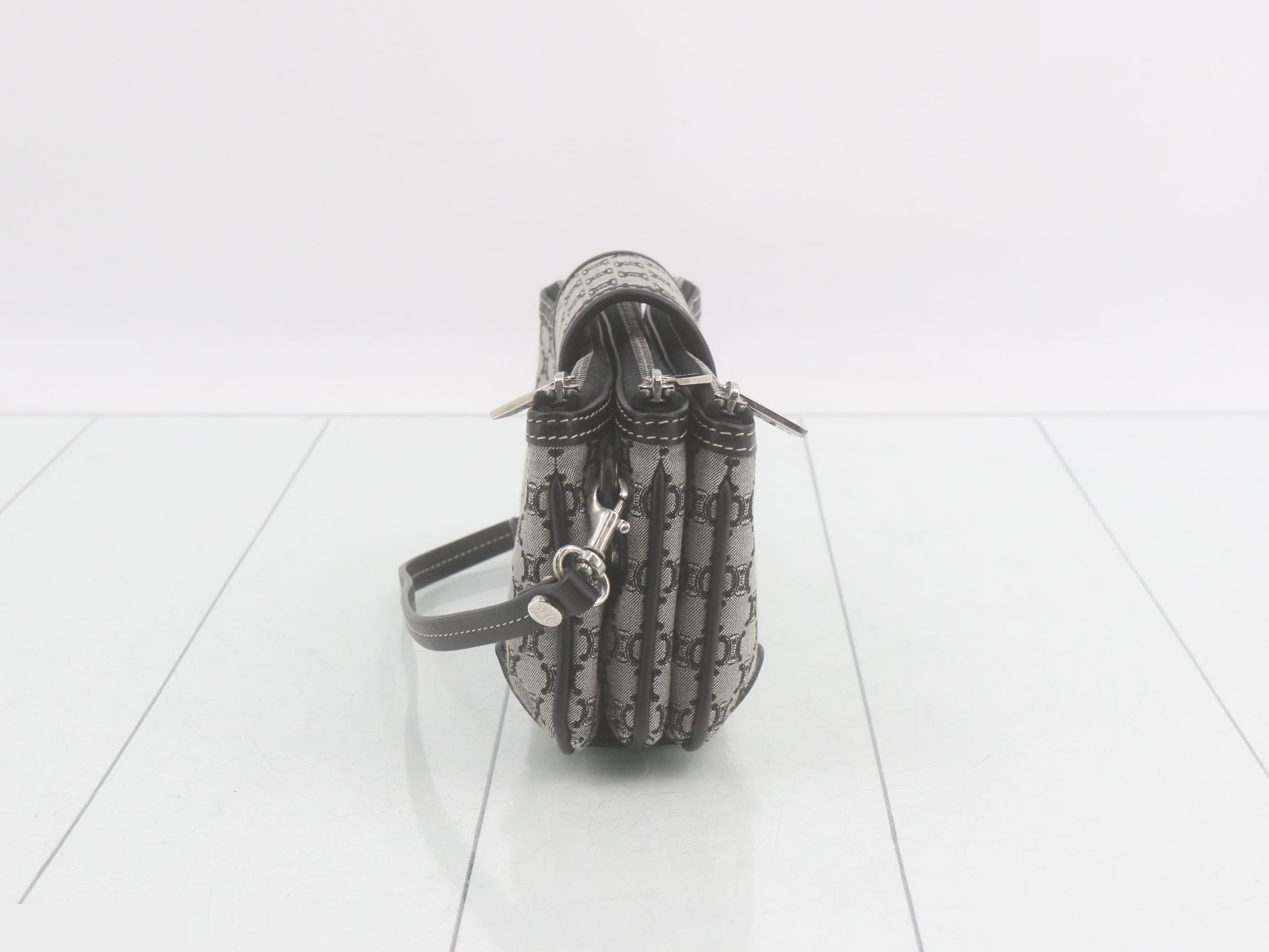 Triomphe handbag — view 4