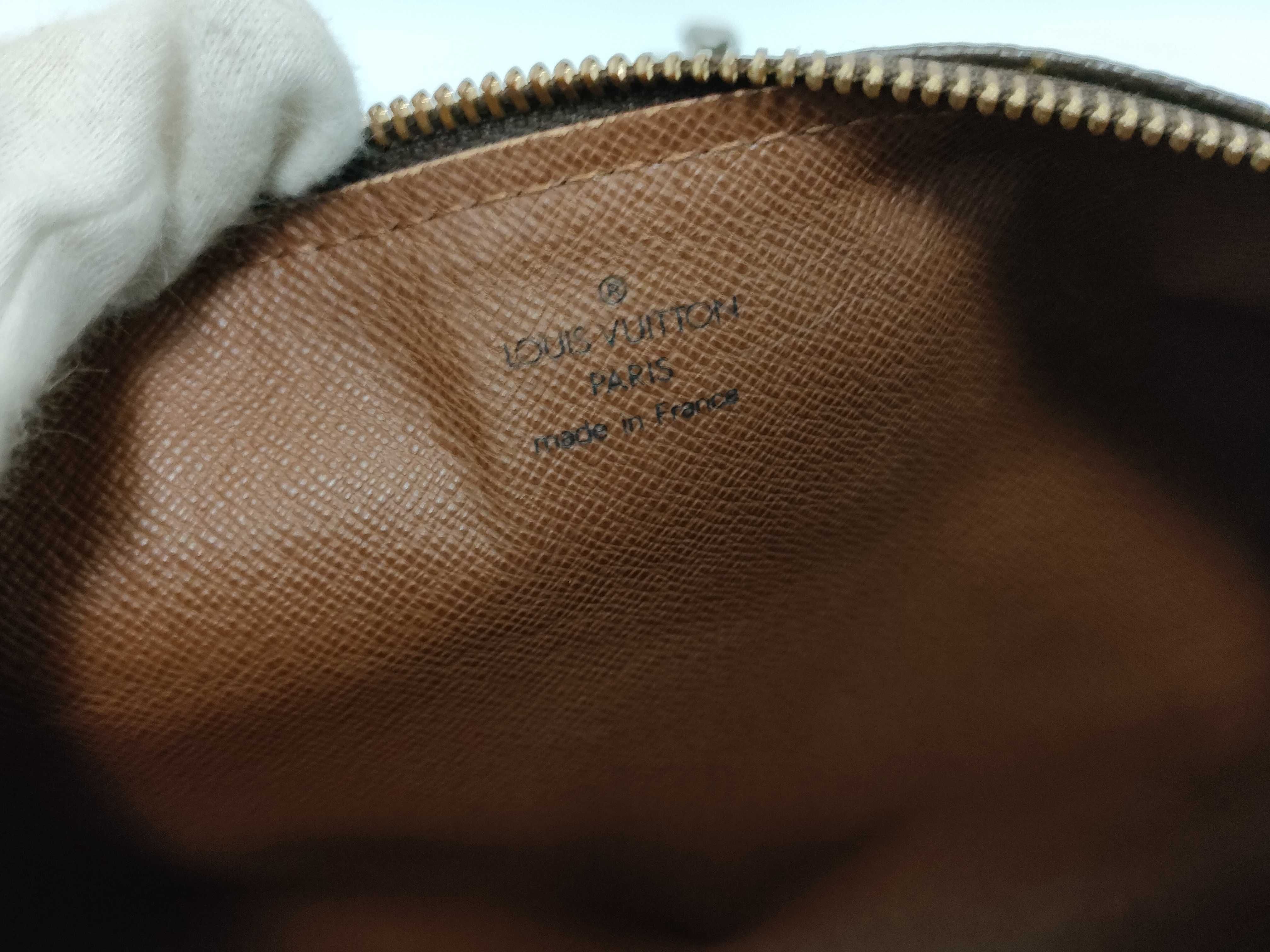 Monogram Louis Vuitton Papillon 30 Pouch Monogram Handbag — view 11