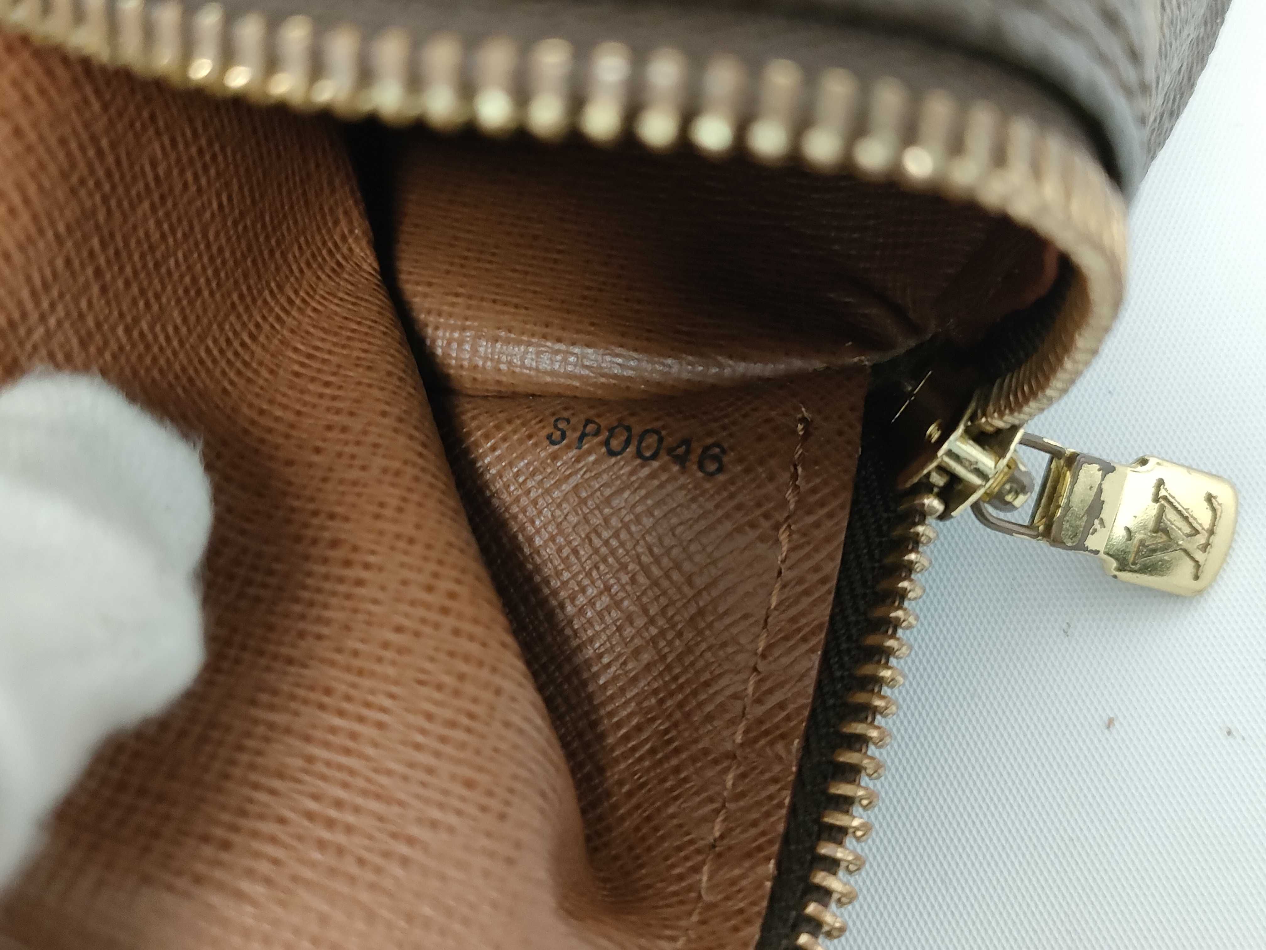 Monogram Louis Vuitton Papillon 30 Pouch Monogram Handbag — view 13