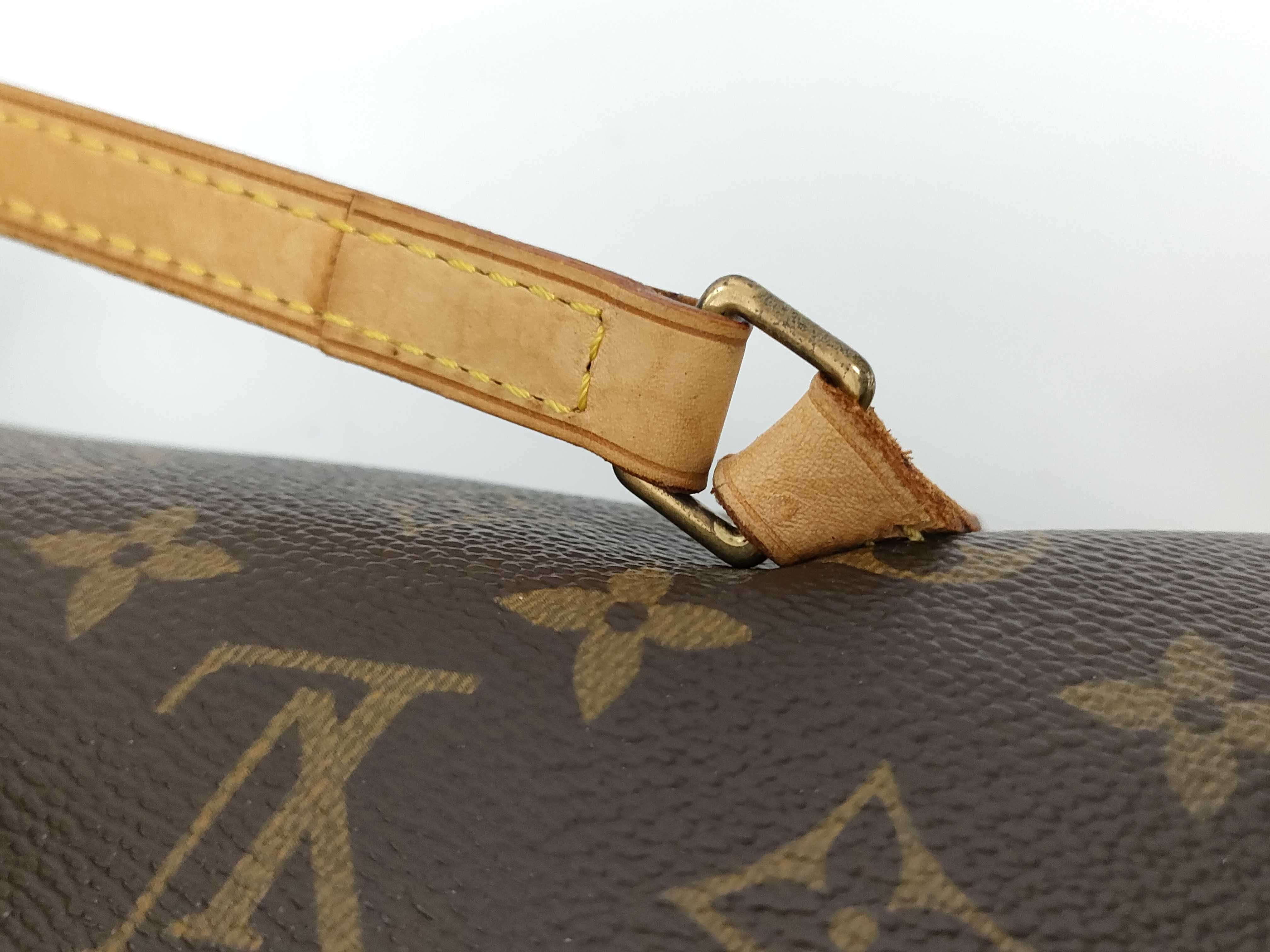 Monogram Louis Vuitton Papillon 30 Pouch Monogram Handbag — view 7