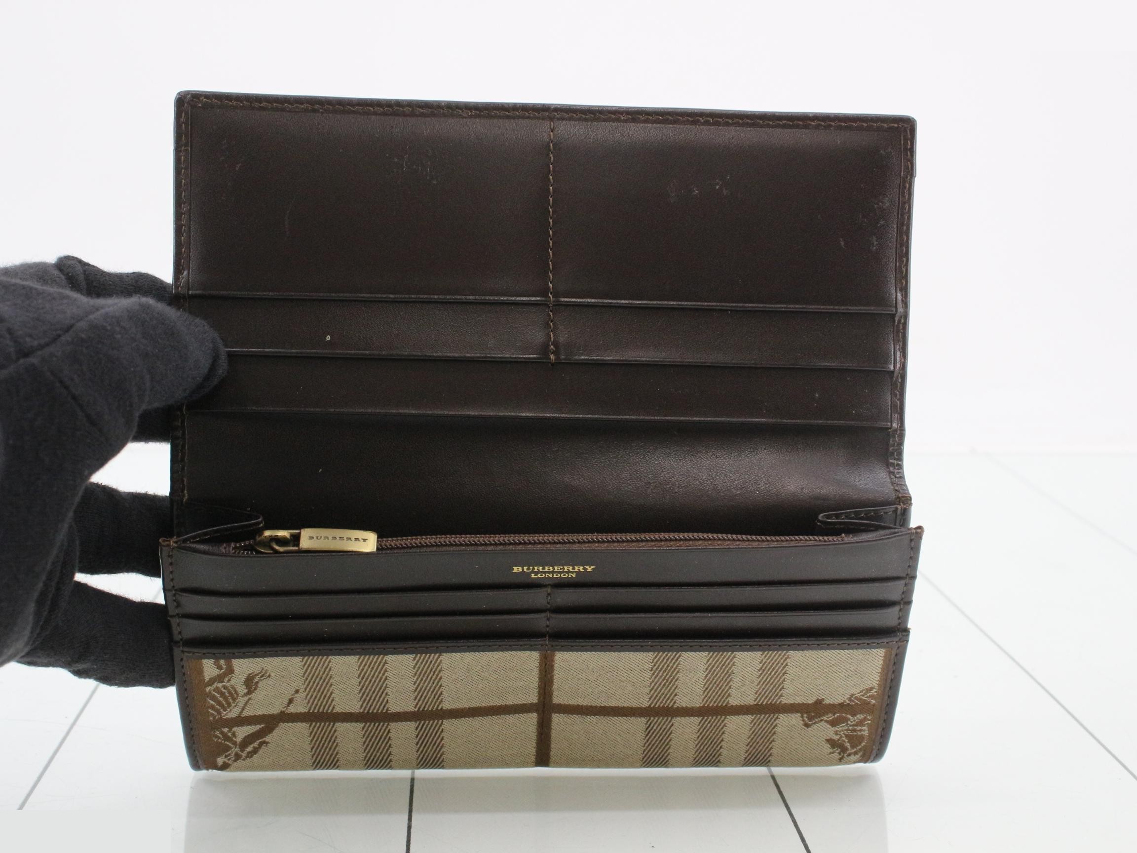 Other lines: Bags and Wallets — view 4