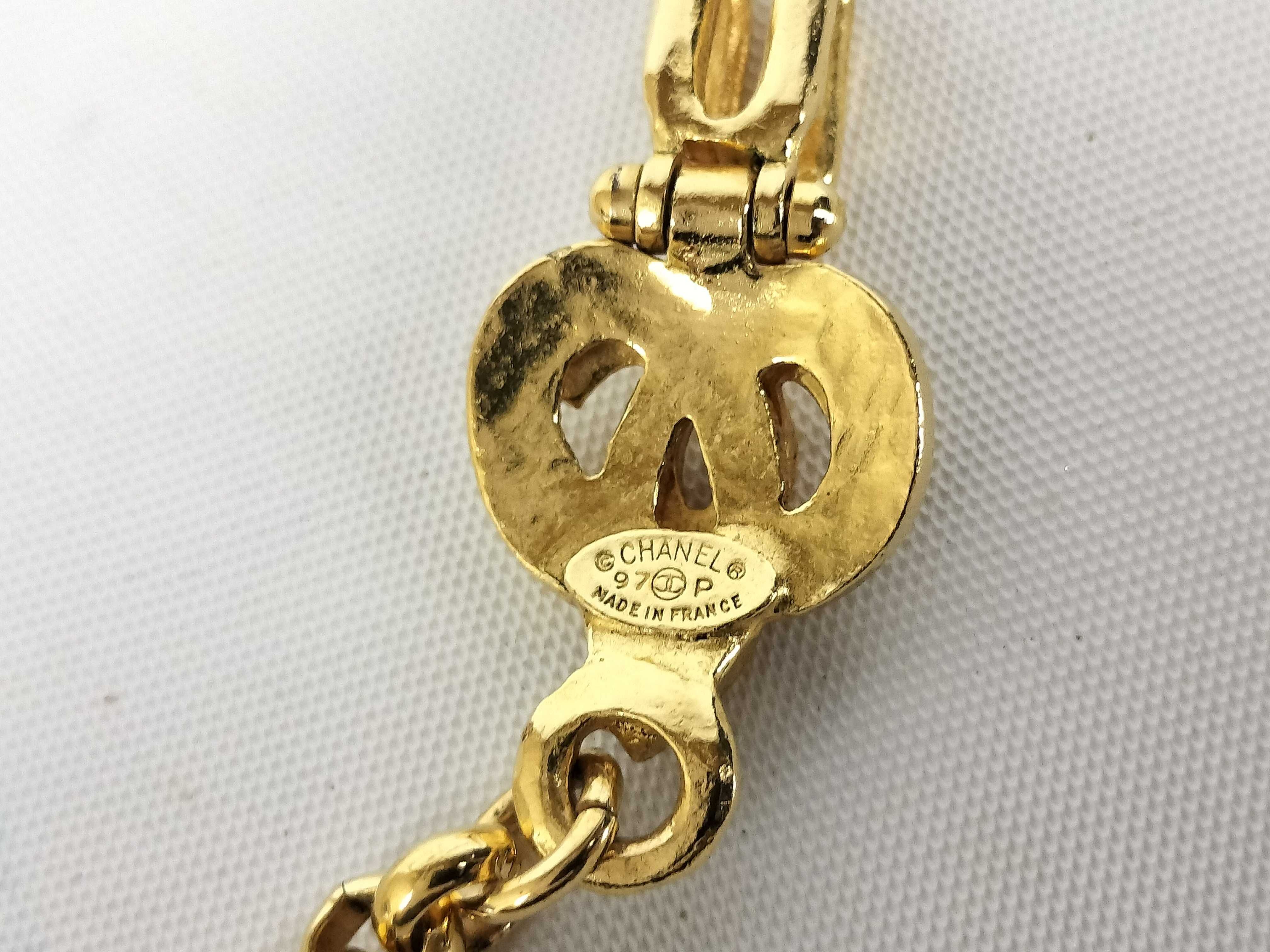 Coco Mark 97P Coco Mark Flower Motif Vintage GP Necklace — view 5