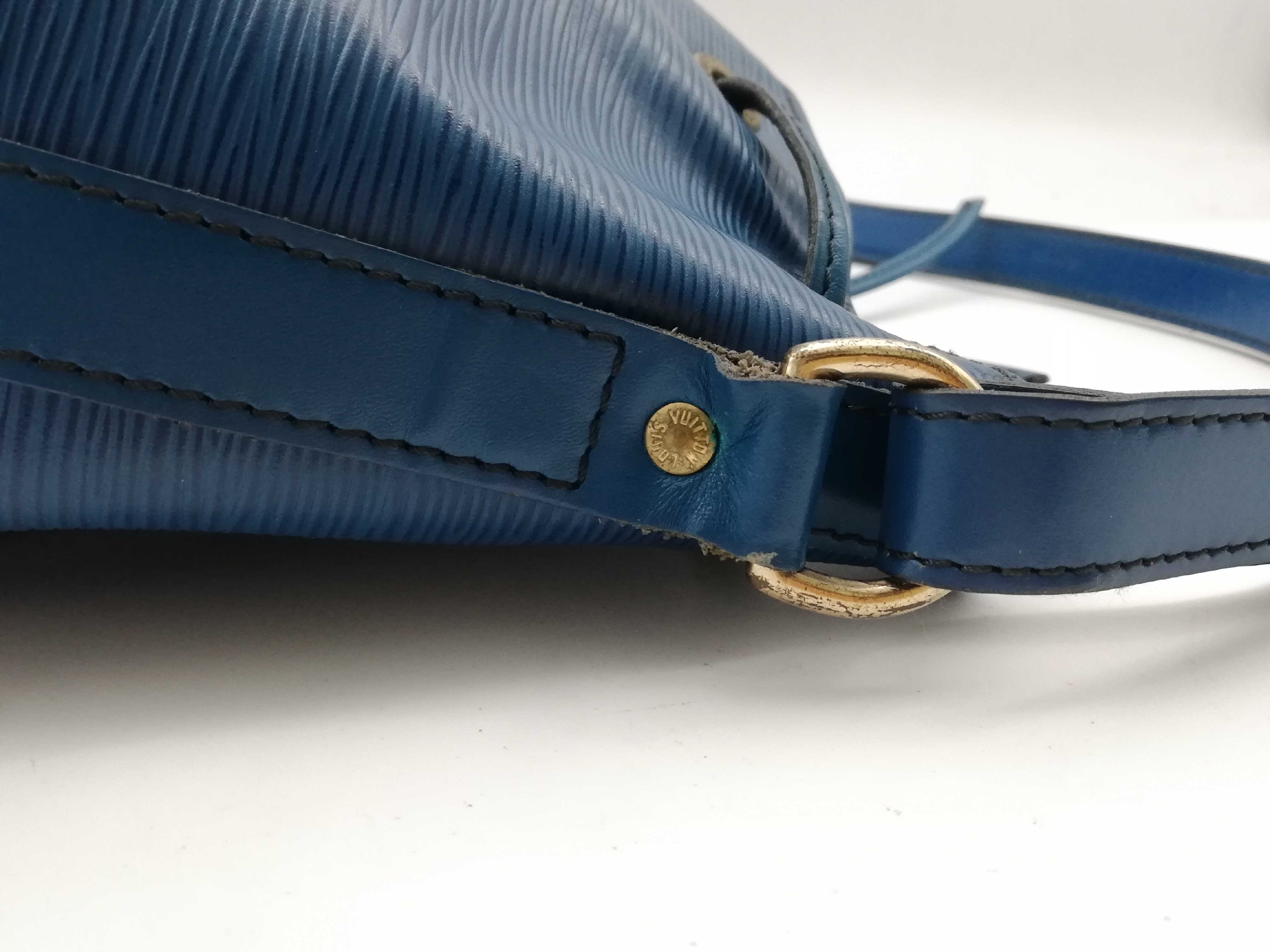 Petit Noé Epi M44105 Shoulder Bag — view 11