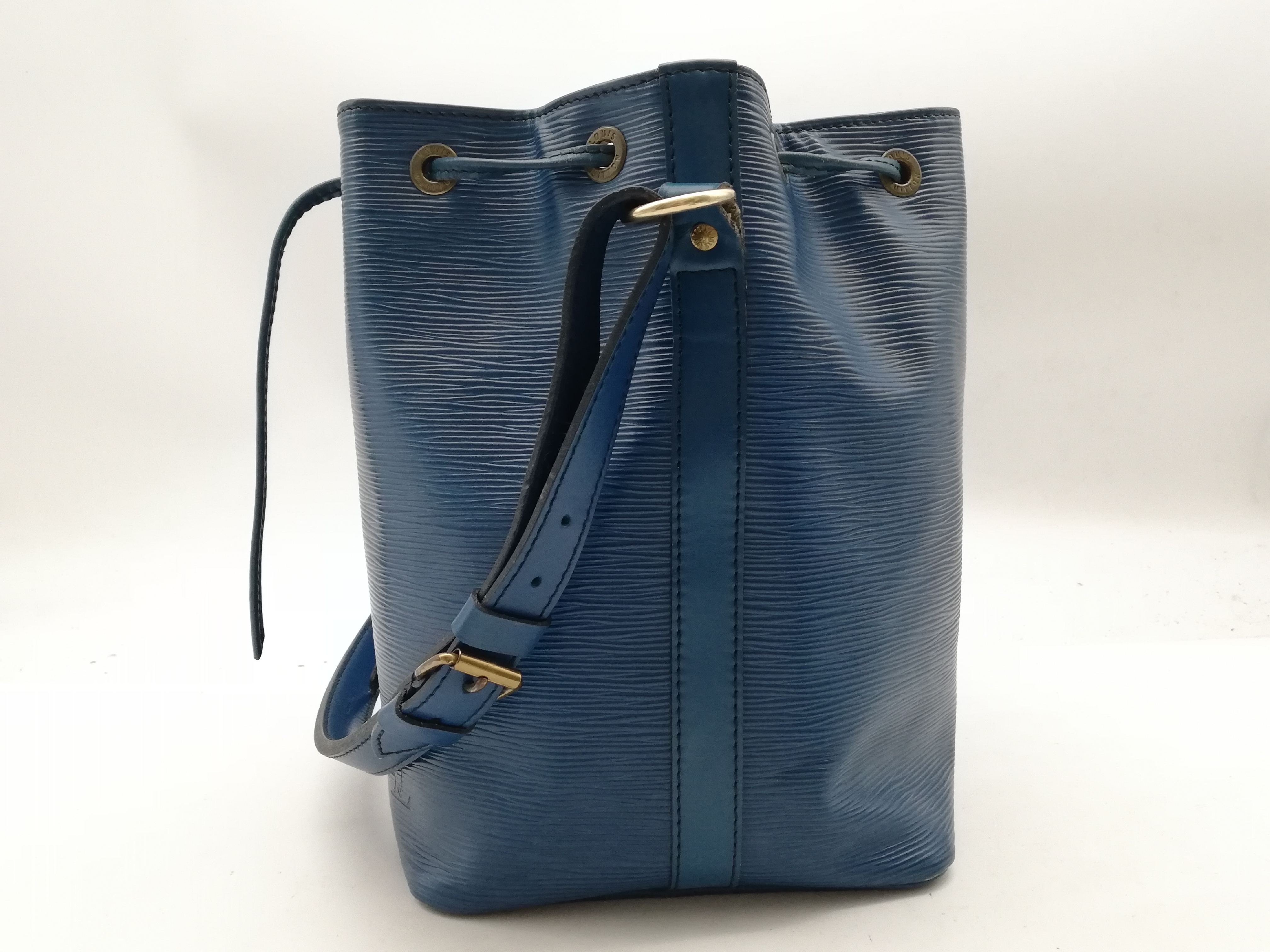 Petit Noé Epi M44105 Shoulder Bag — view 3