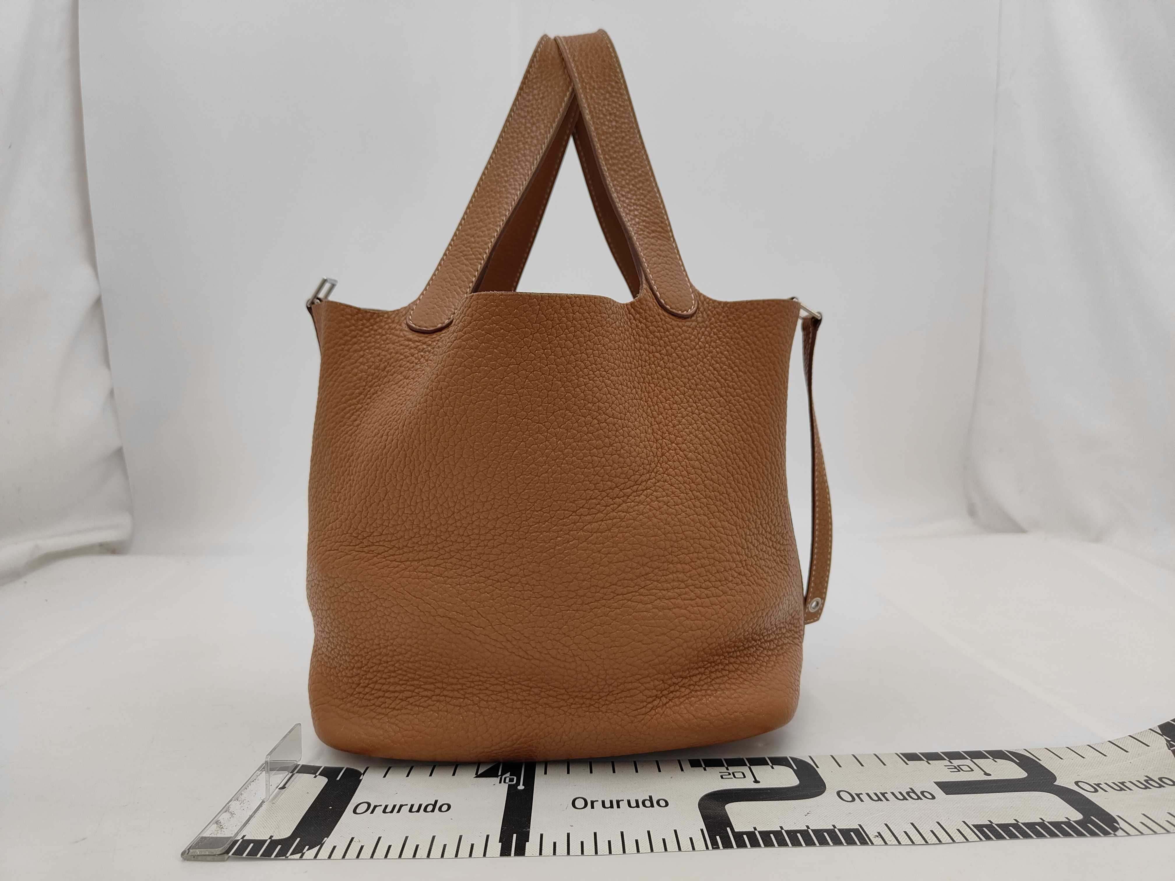 Picotin Lock MM M Taurillon Leather Handbag — view 2
