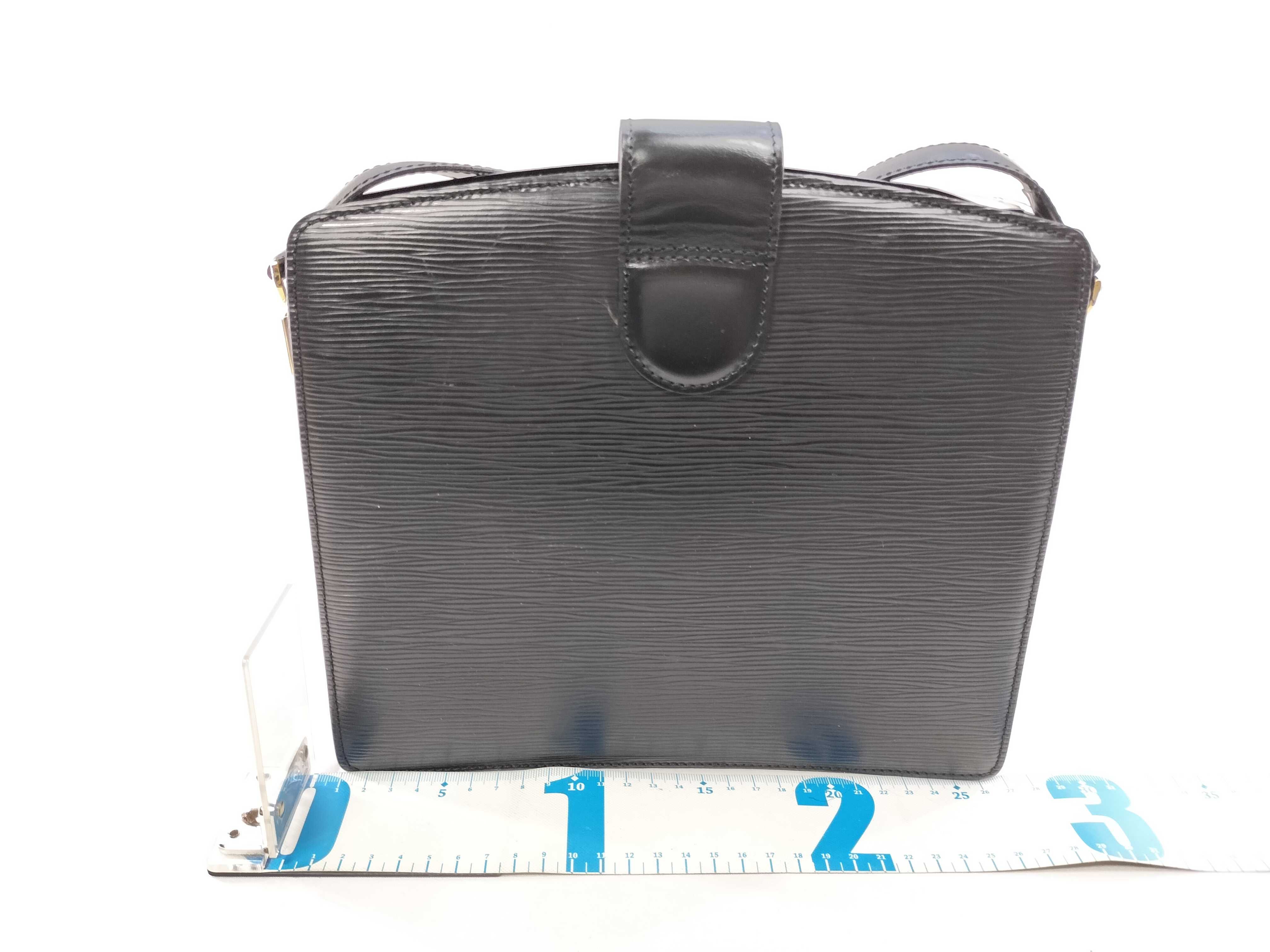 Epi Capucines Shoulder Bag — view 2