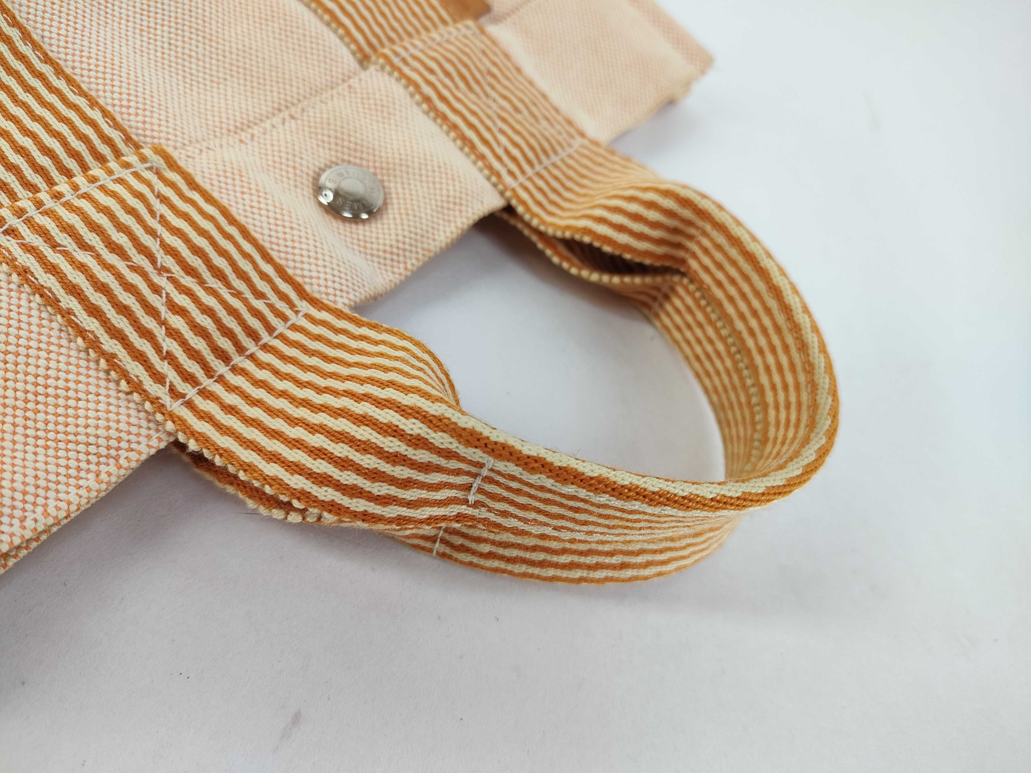 Fourre-Tout PM Handbag — view 3