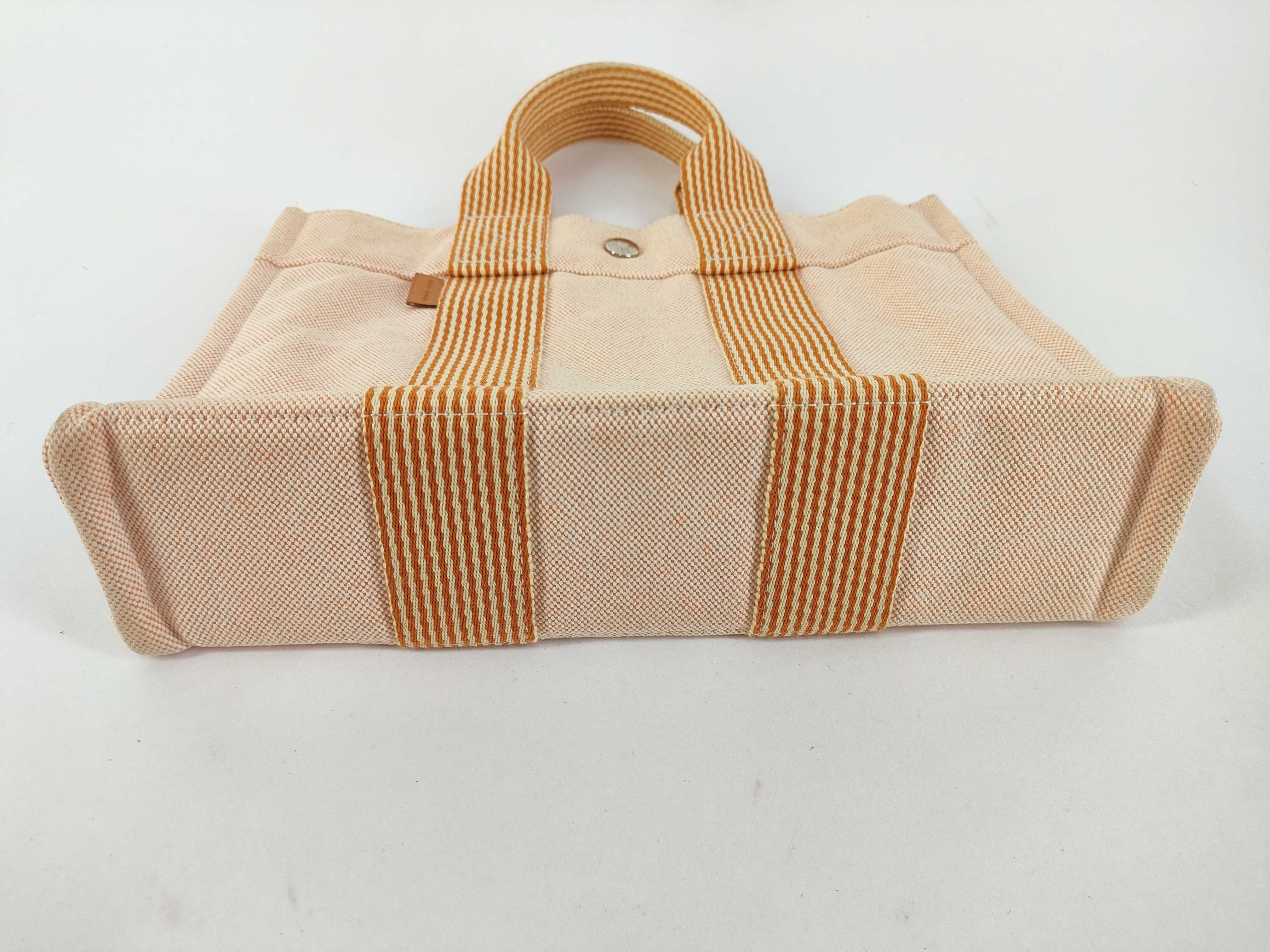 Fourre-Tout PM Handbag — view 7