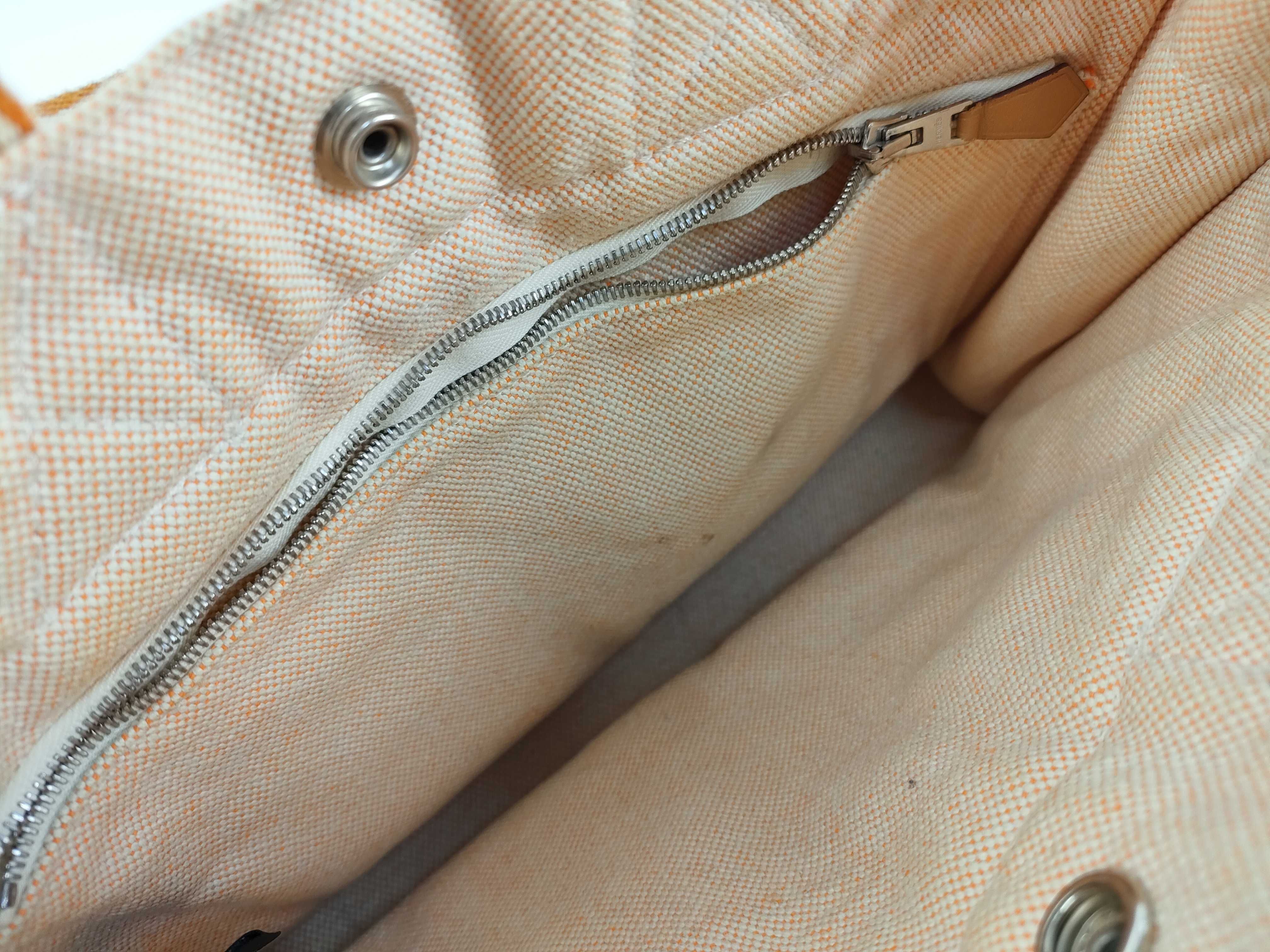 Fourre-Tout PM Handbag — view 10