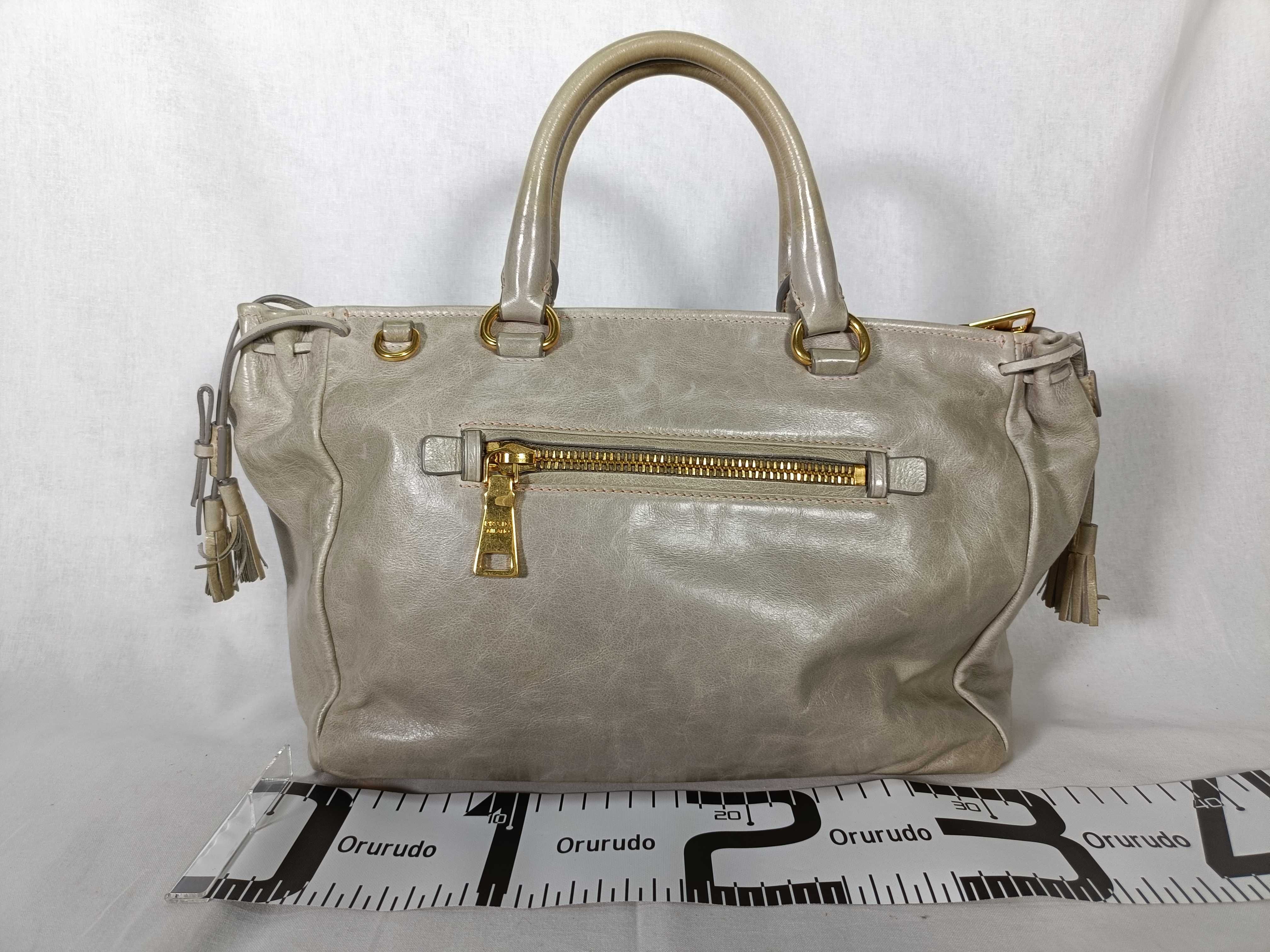 2-way shoulder bag, green, BN1921; Vitello Shine tote bag. — view 2