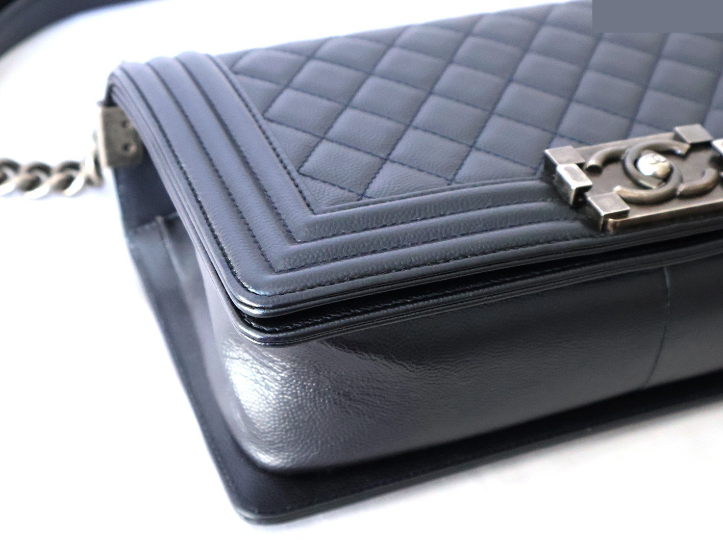 Boy Chanel caviar leather chain shoulder bag, navy — view 3