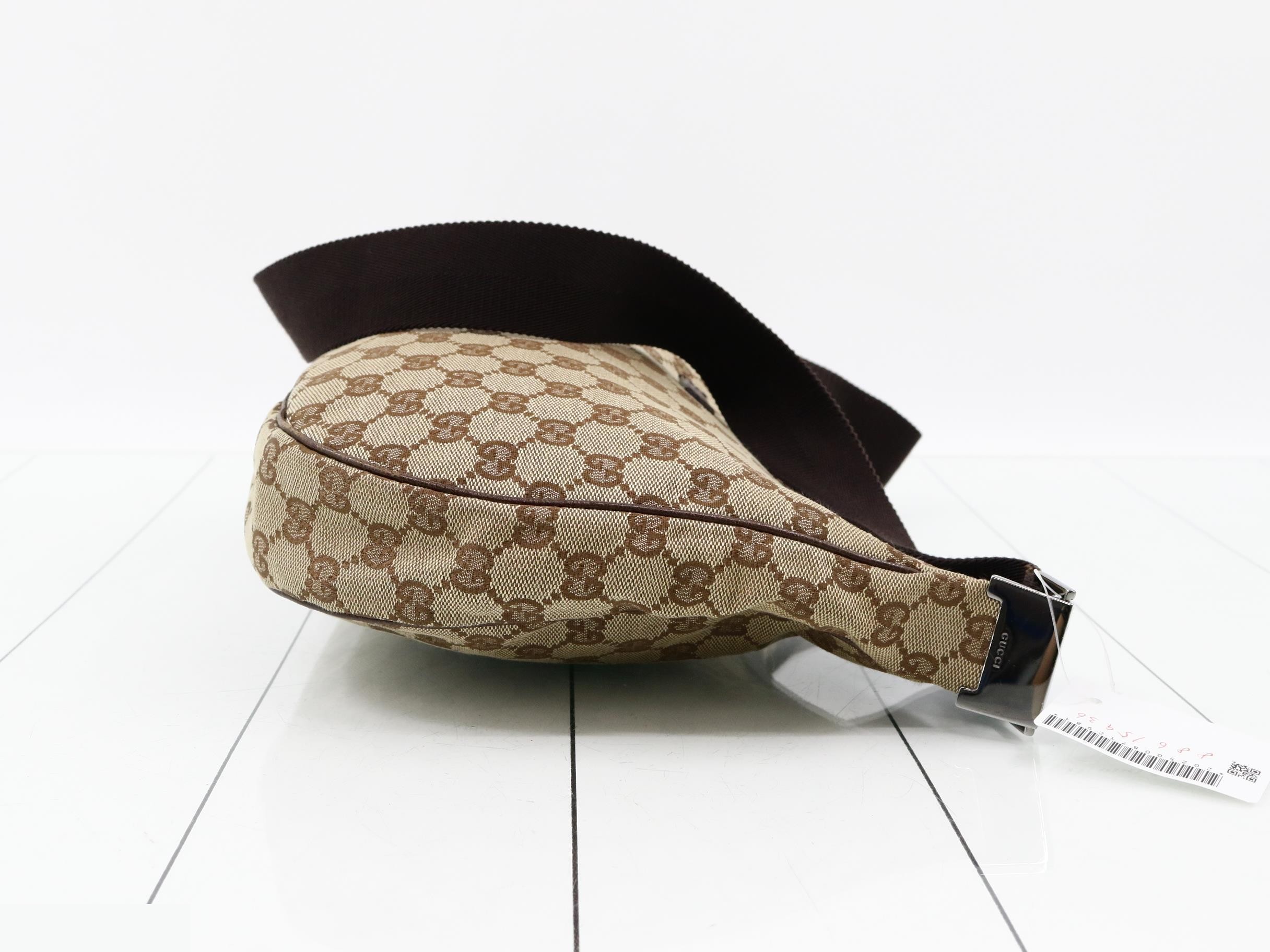 GG Canvas Shoulder Bag — view 3