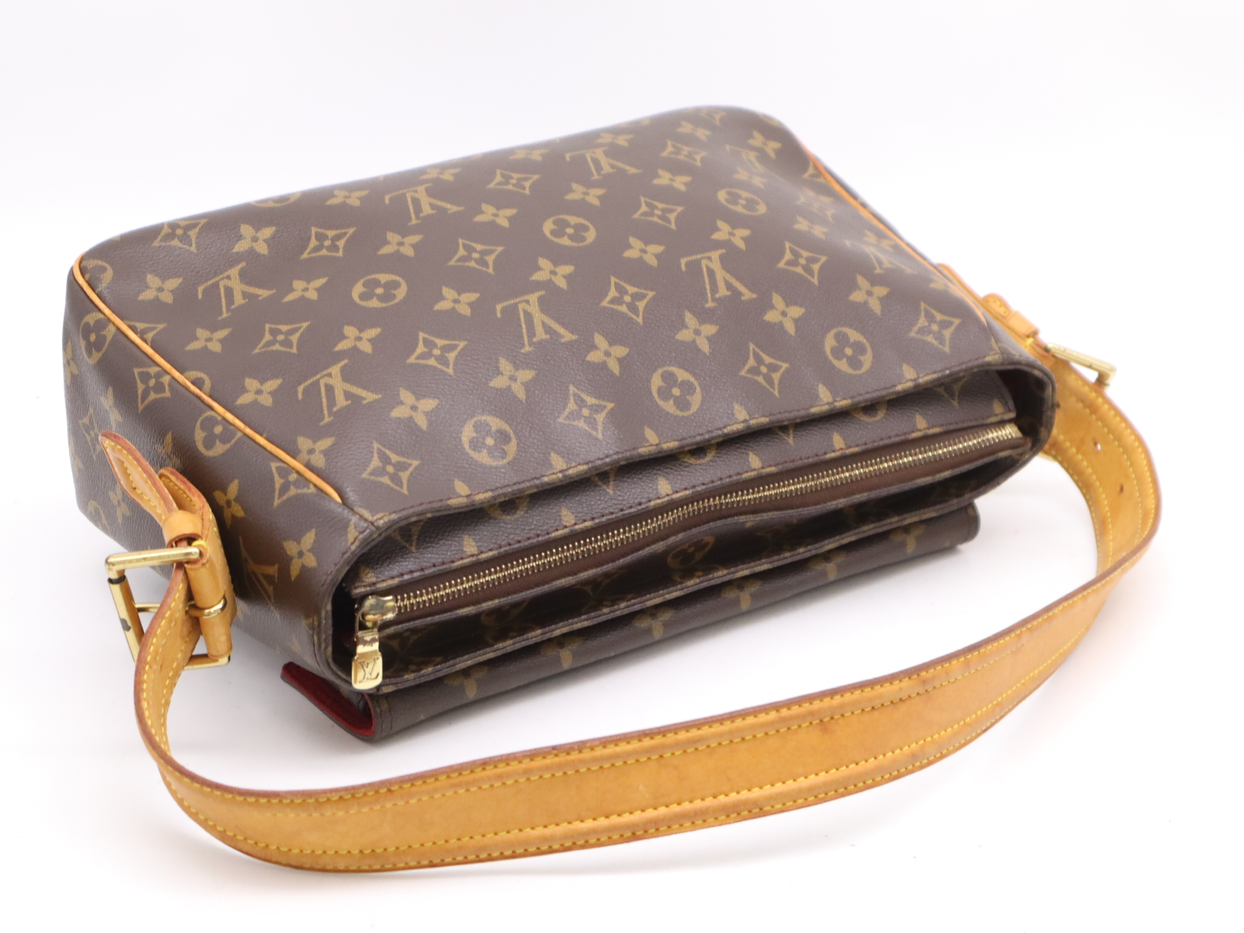 M51163 Monogram Viva City GM Shoulder Bag — view 6