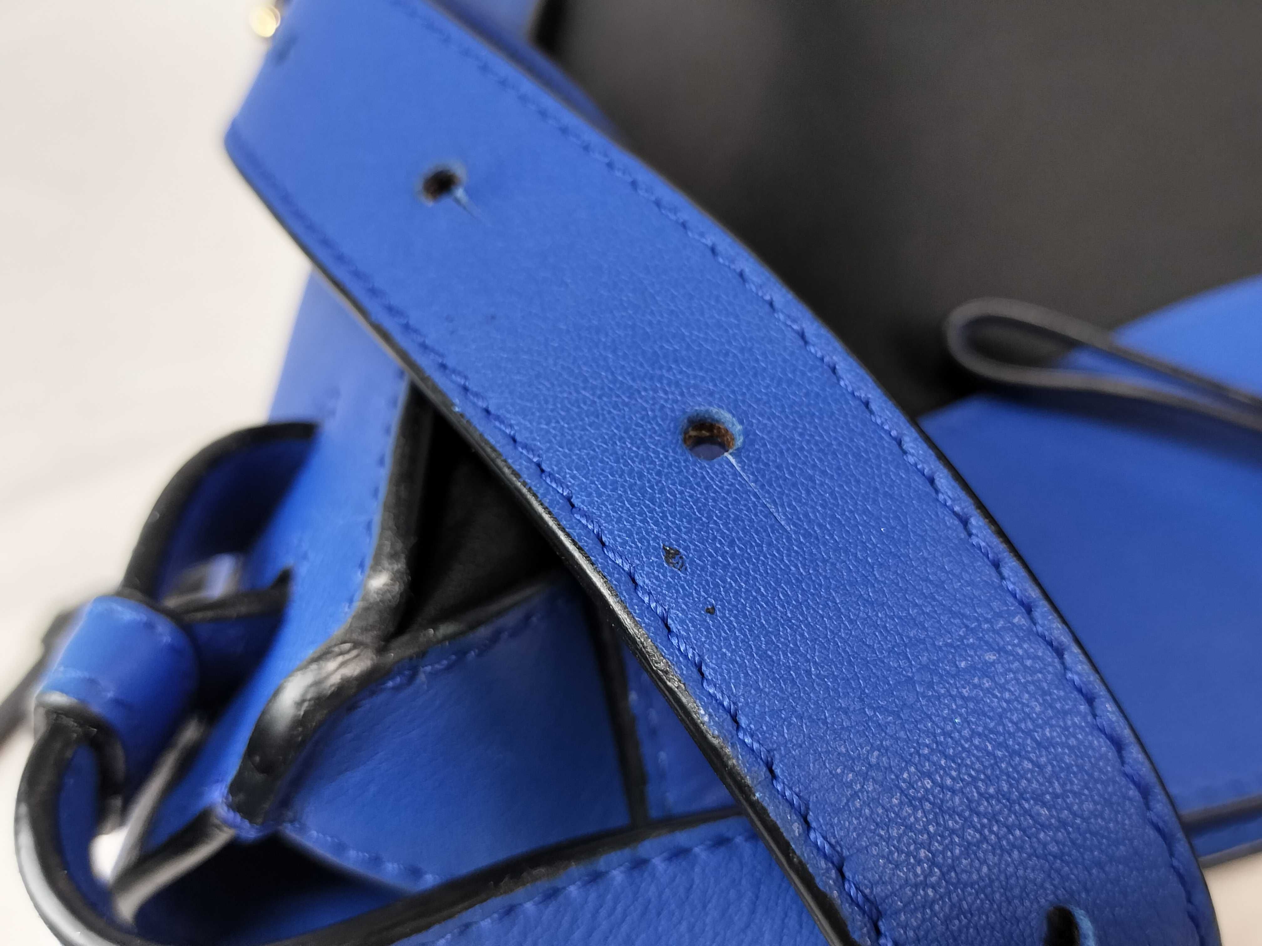 Hammock Compact Shoulder Bag — view 14