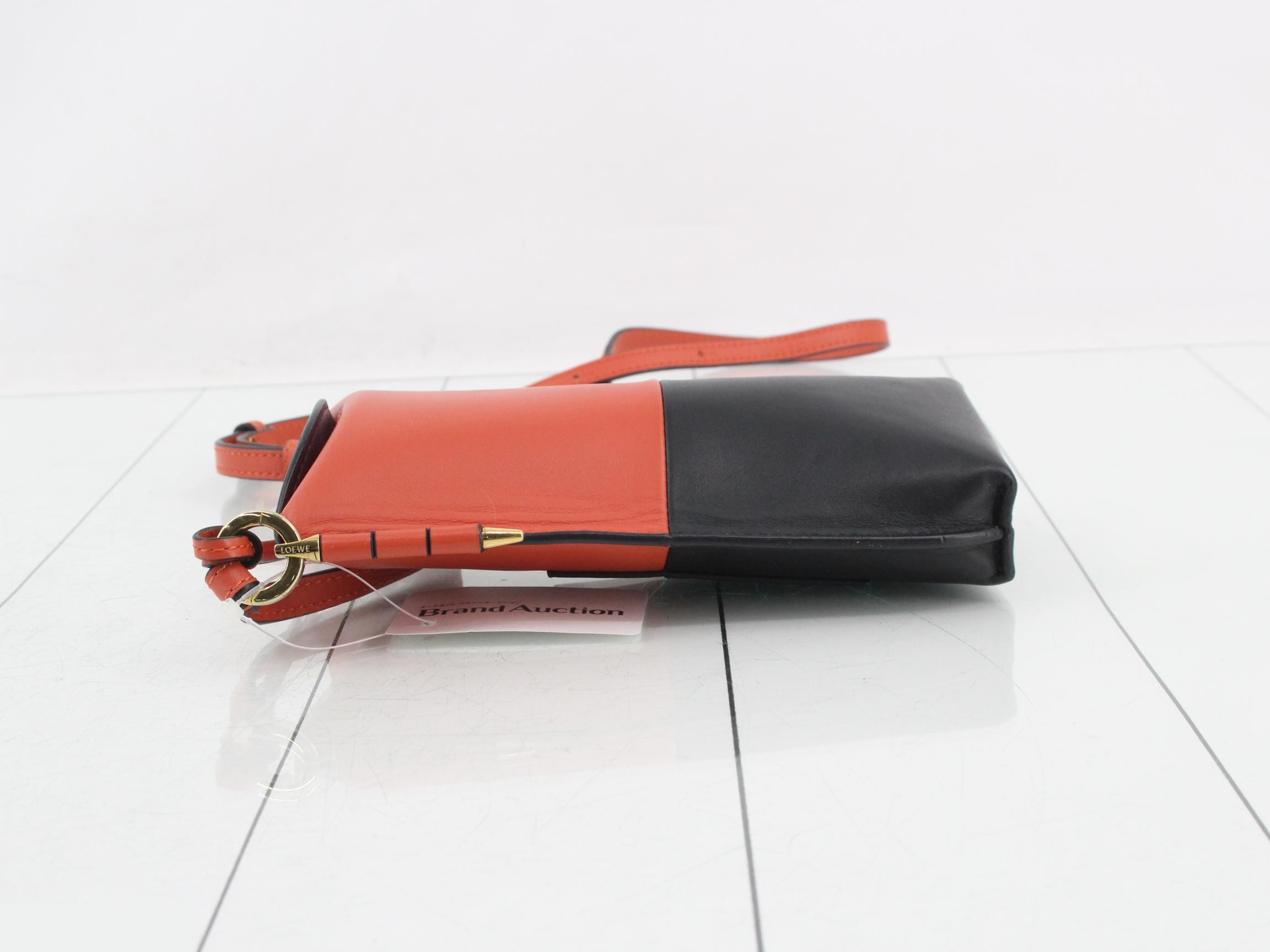 Shoulder bag — view 4