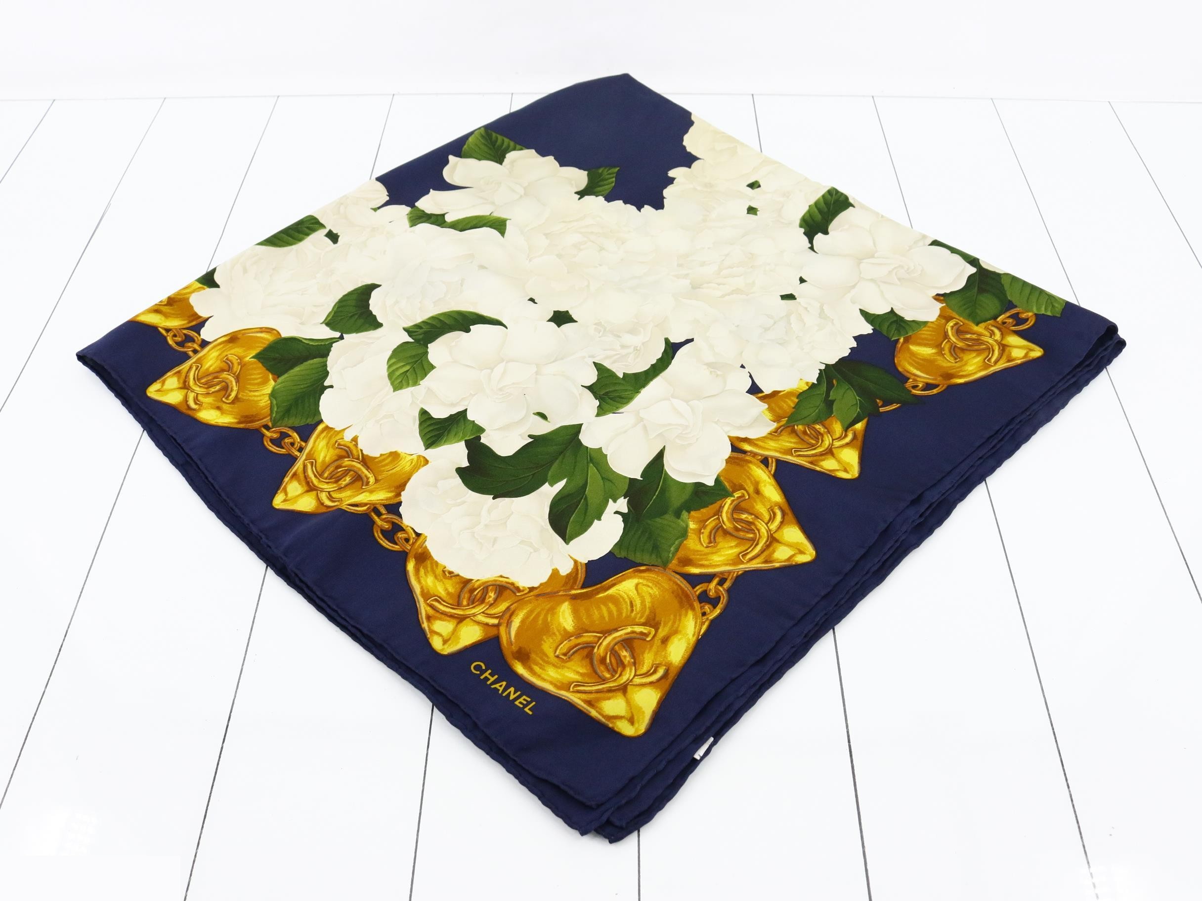 Heart Coco Mark Flower Pattern Vintage Classic (Accessory) Scarf with Tag