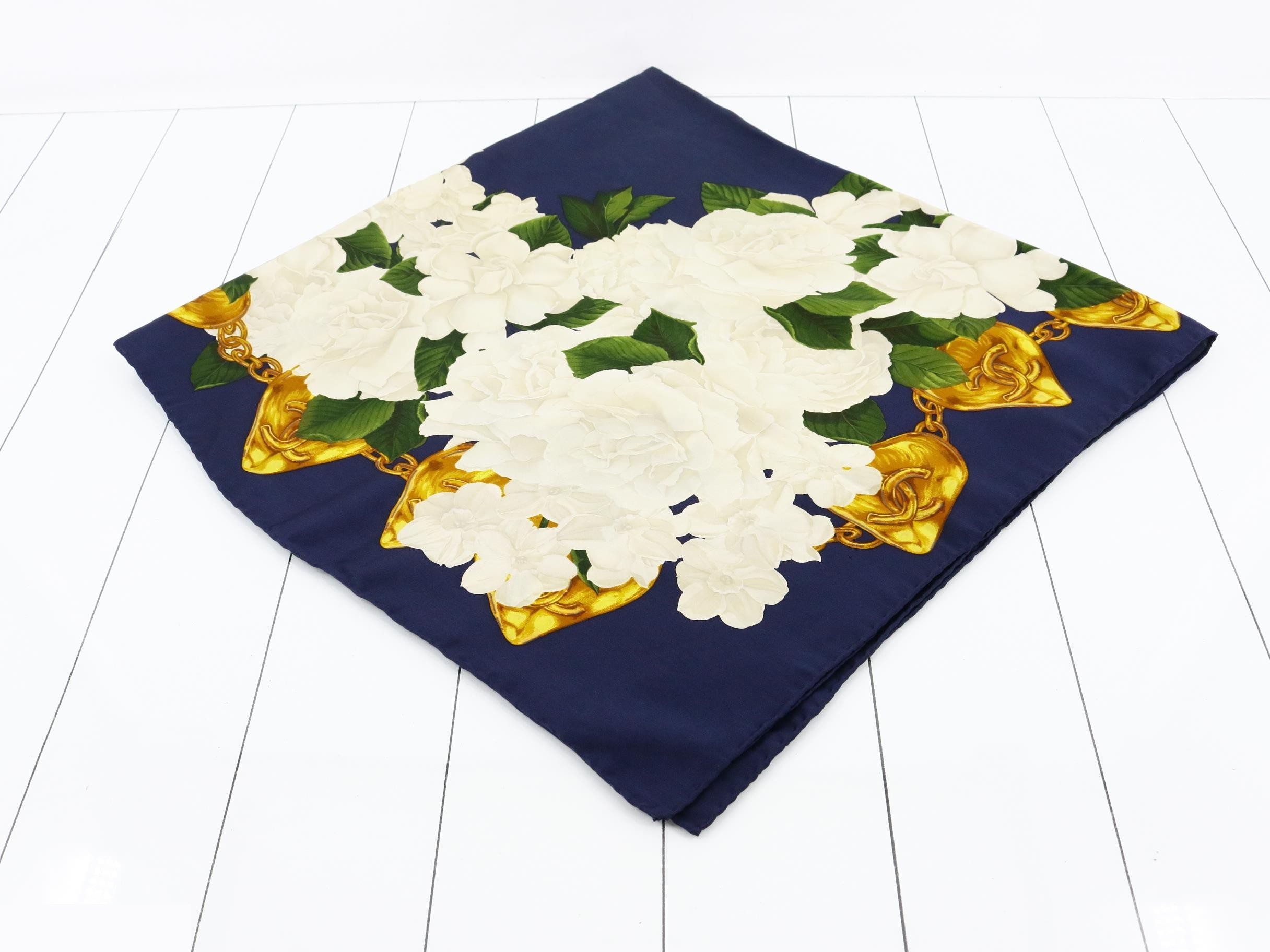 Heart Coco Mark Flower Pattern Vintage Classic (Accessory) Scarf with Tag — view 2
