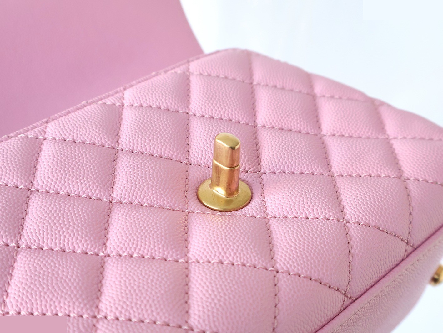 Caviar Skin 20 Coco Handle 2-Way Chain Shoulder Bag, Pink — view 6