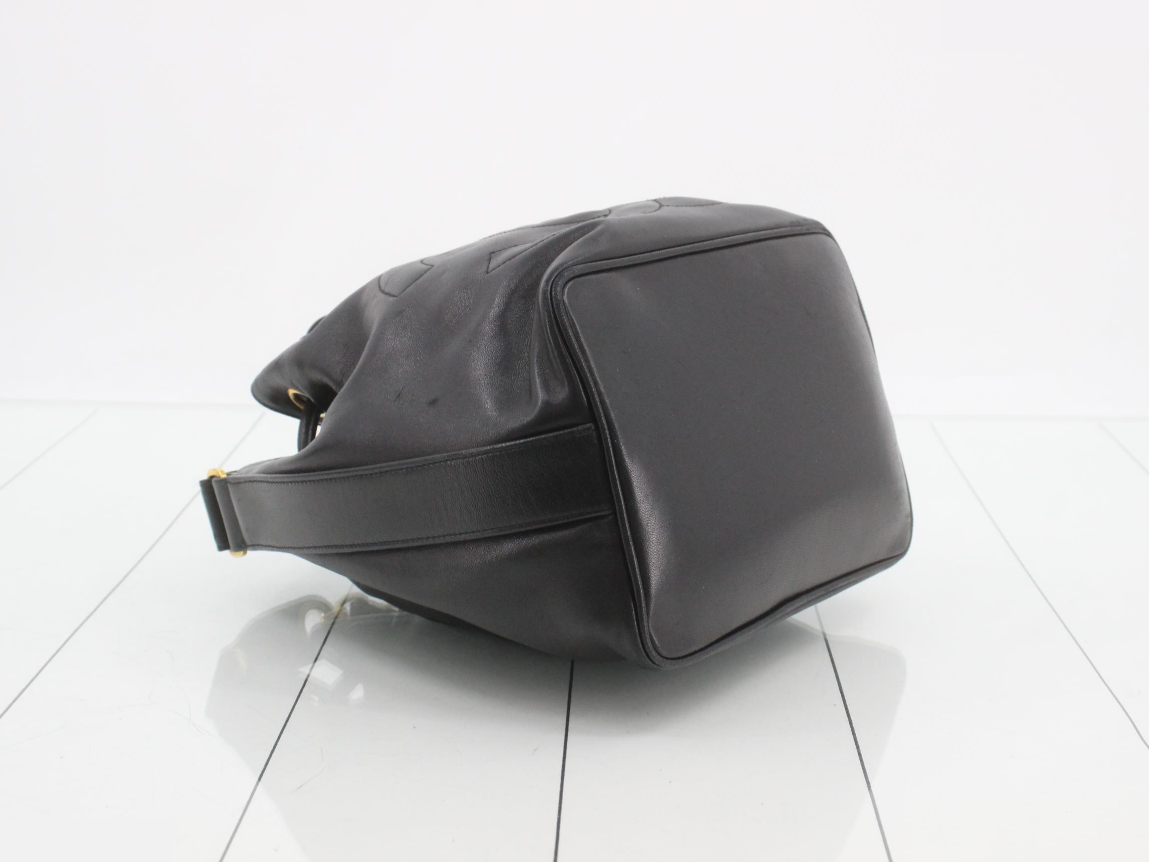 Lambskin shoulder bag with chain strap — view 5