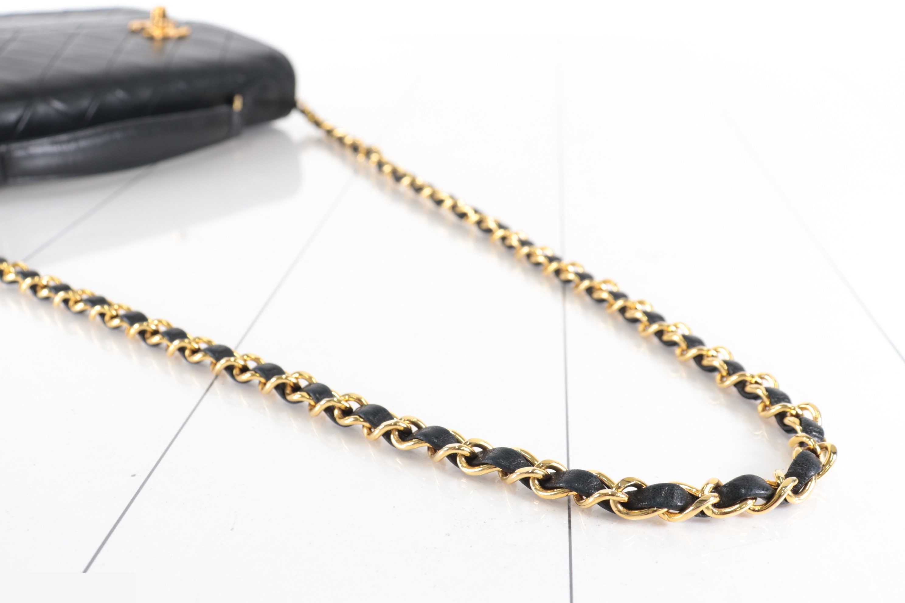 2-WAY Double Turn Lock Lamb Chain Shoulder Bag (Unit #1) — view 6