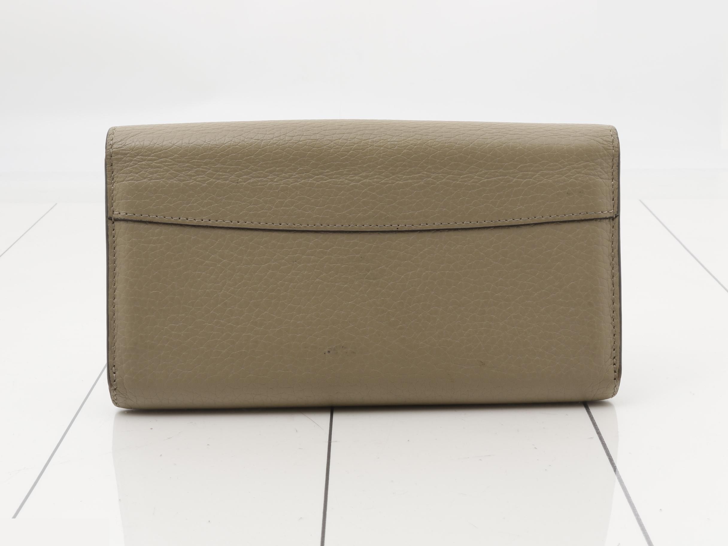 LV Taurillon Leather Portefeuille Capucines M61249 — view 2