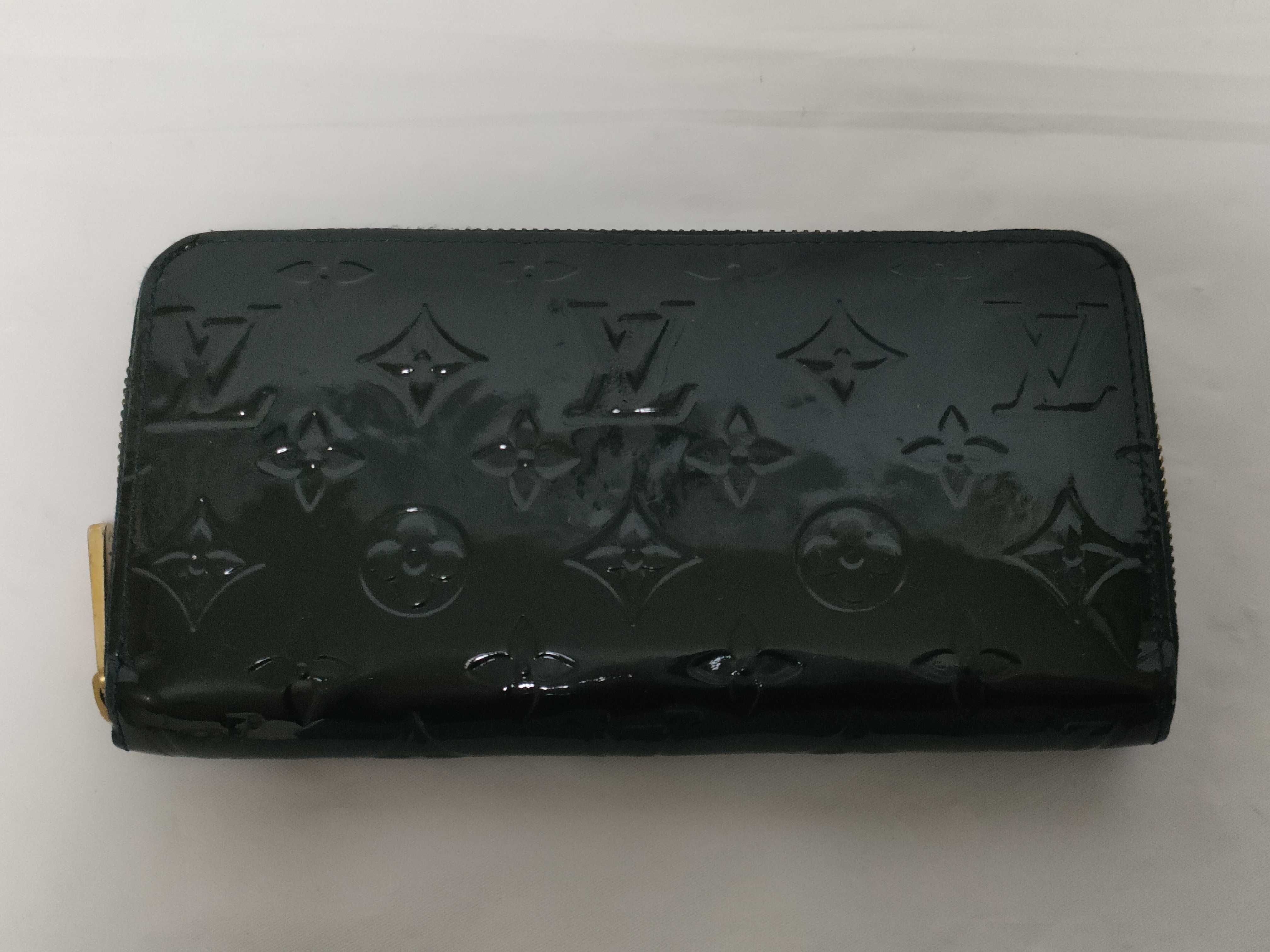 LV Vernis Zippy Wallet M93522 SP1181 (Betta Wallet)
