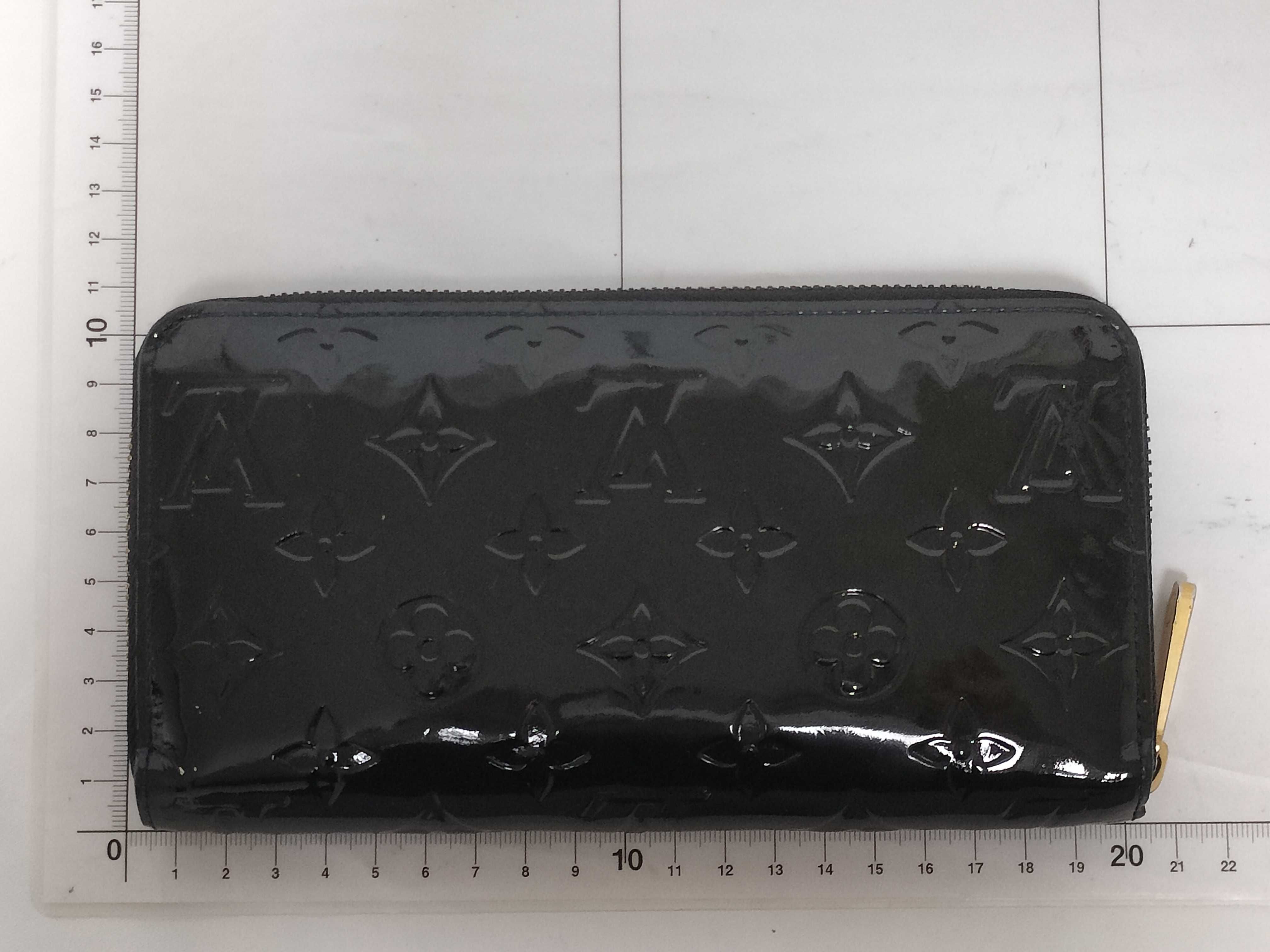 LV Vernis Zippy Wallet M93522 SP1181 (Betta Wallet) — view 2