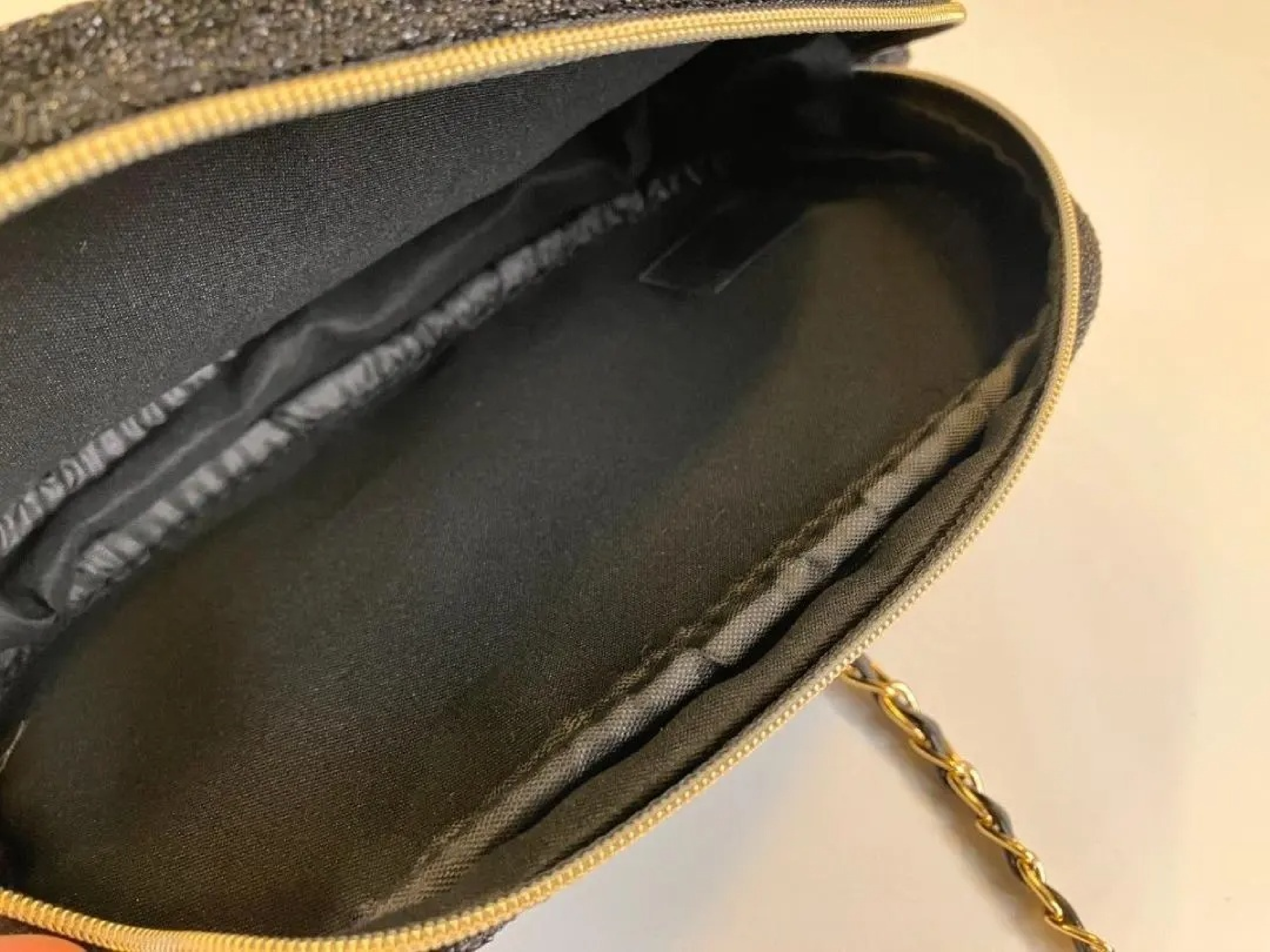 Novelty Chain Bag, Black Pouch, Beauty Cosmetics Gift — view 7