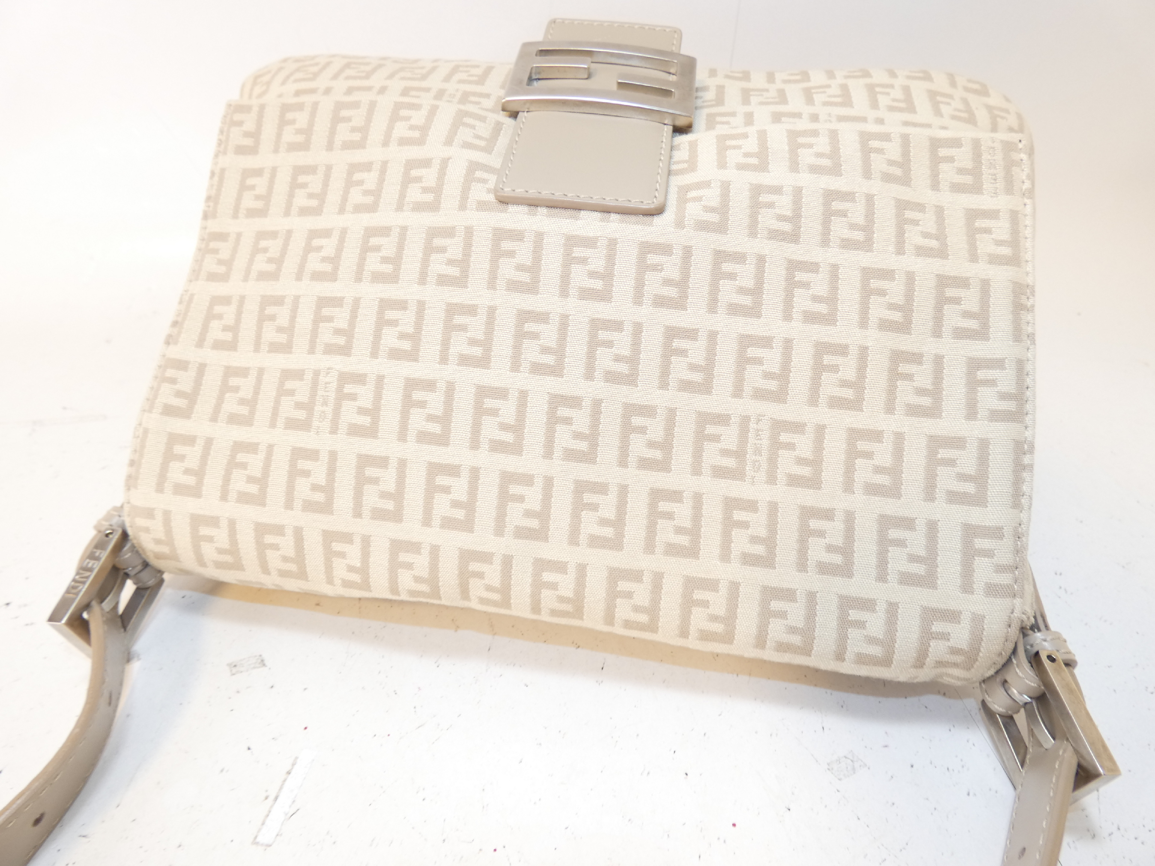 Mamma Zucchino Canvas Leather One-Hand Shoulder Bag — view 3