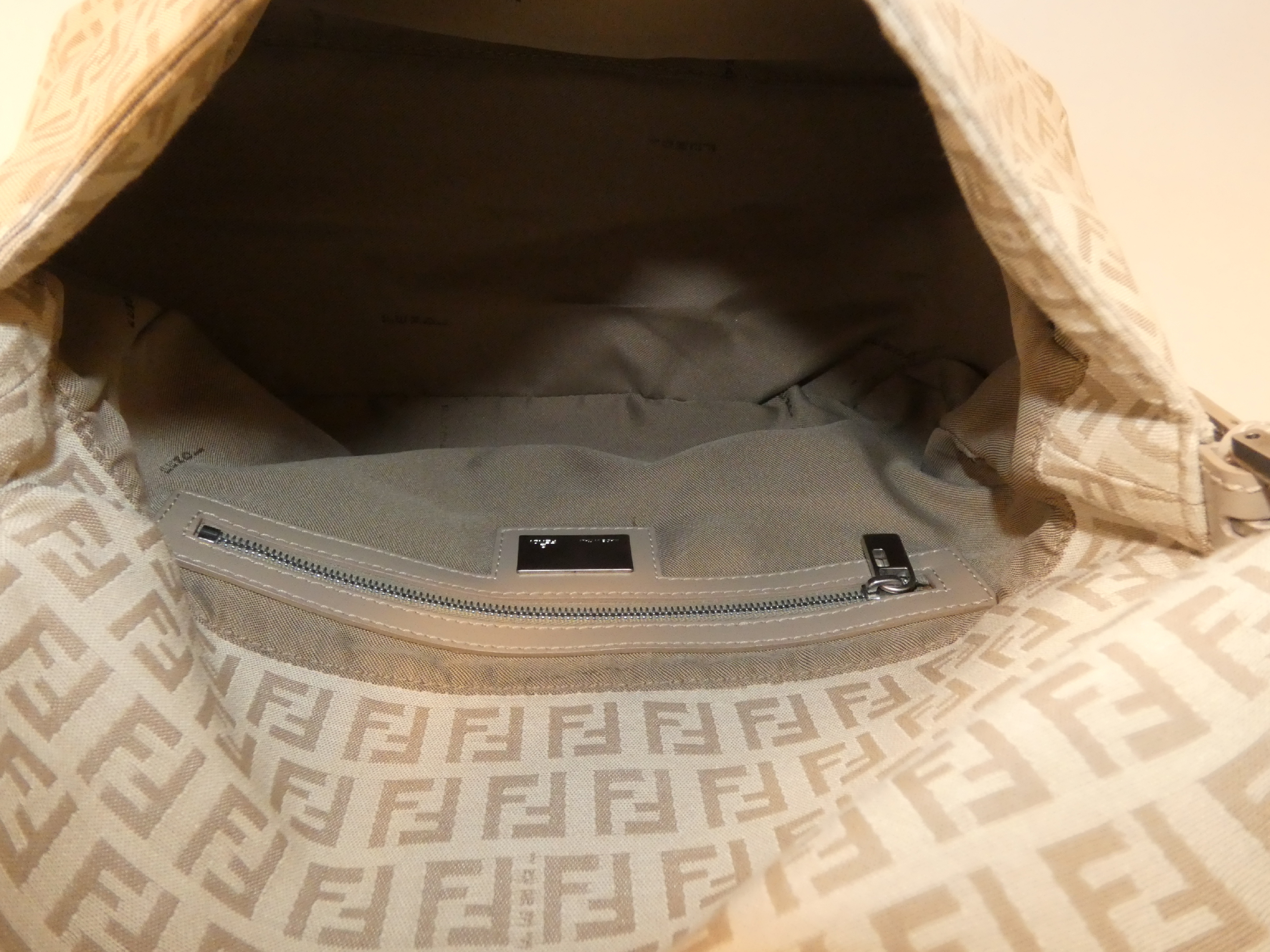 Mamma Zucchino Canvas Leather One-Hand Shoulder Bag — view 10