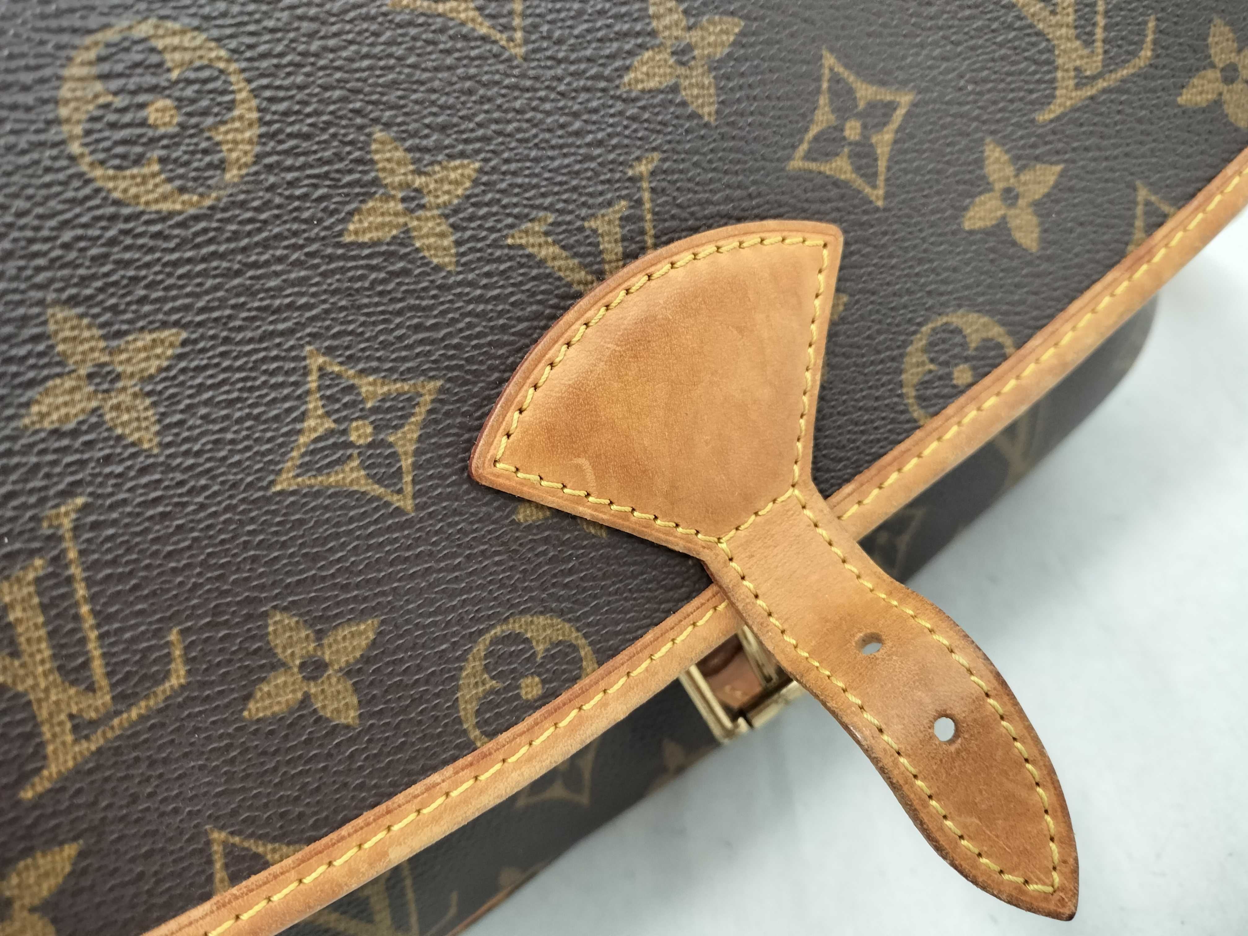 Monogram M42250 Sologne Shoulder Bag — view 15