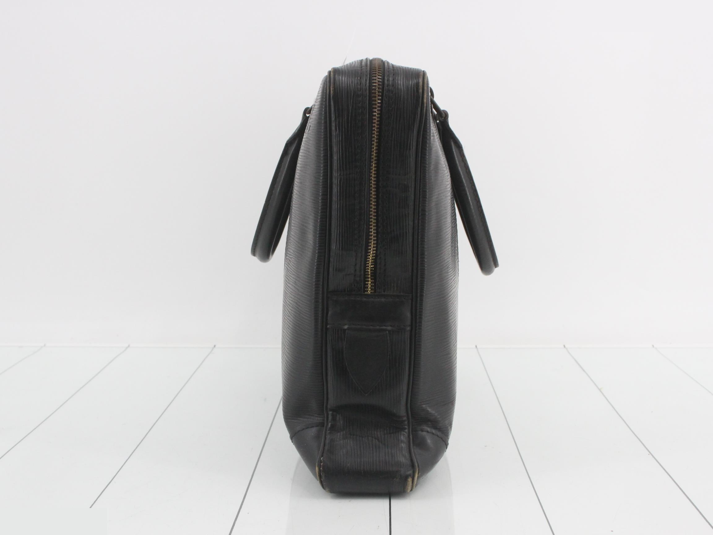 handbag — view 3