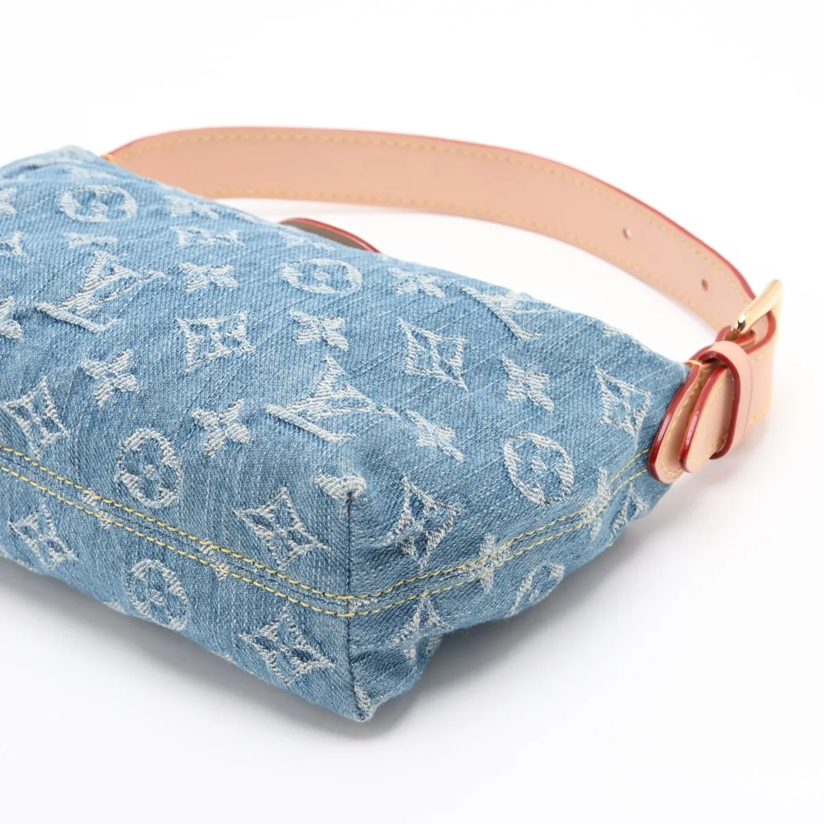 Monogram Denim Pochette Hills M82949 Blue (RFID detected) — view 3