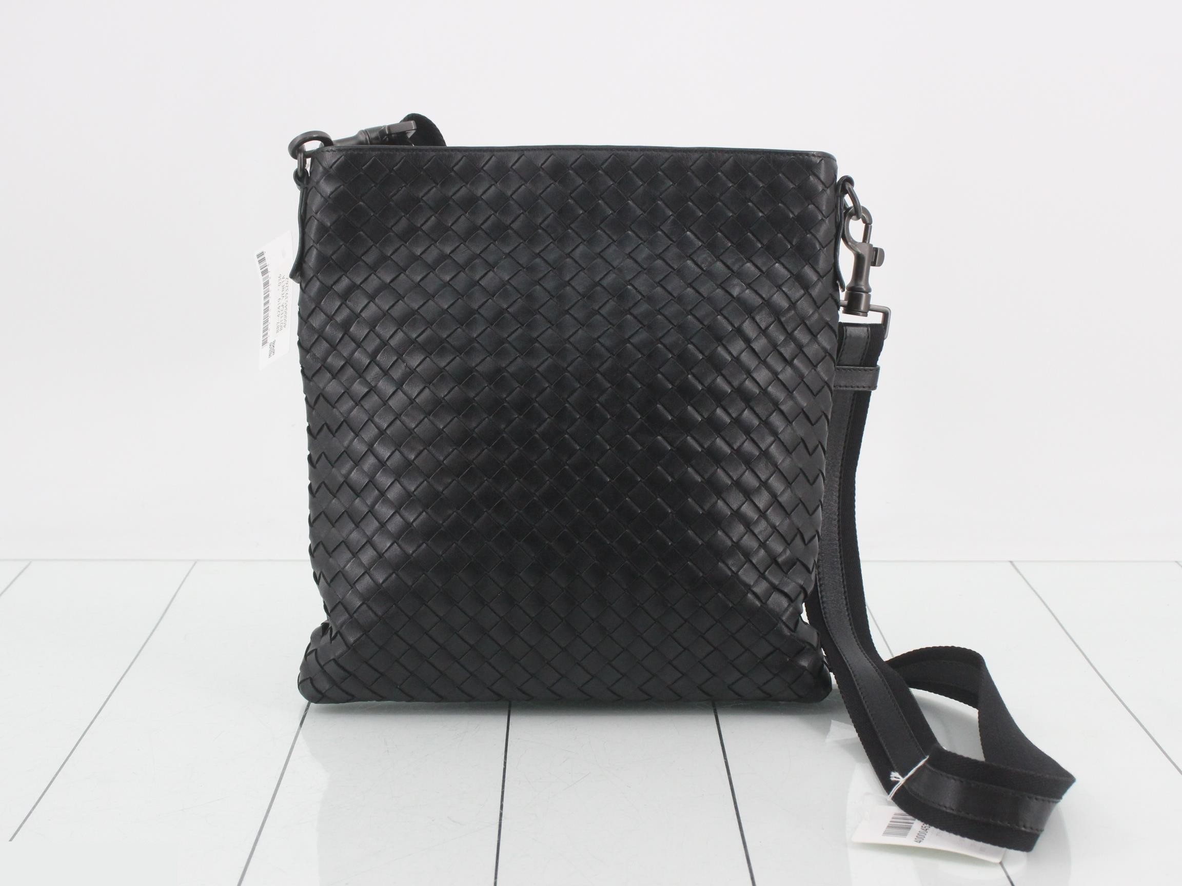 Intrecciato Shoulder Bag