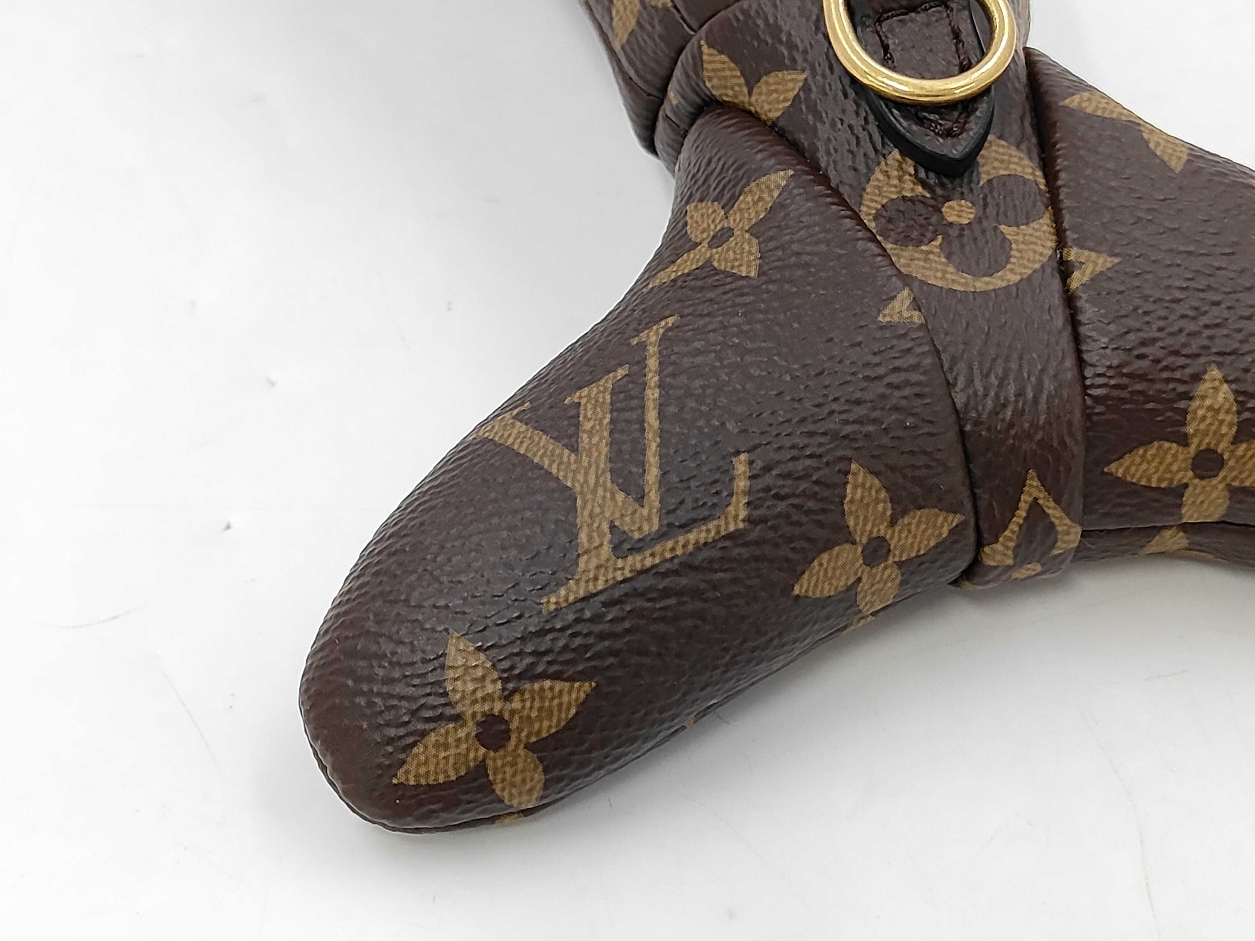 Monogram Leather Dolphin Shoulder Bag M14963 Shoulder Bag — view 3