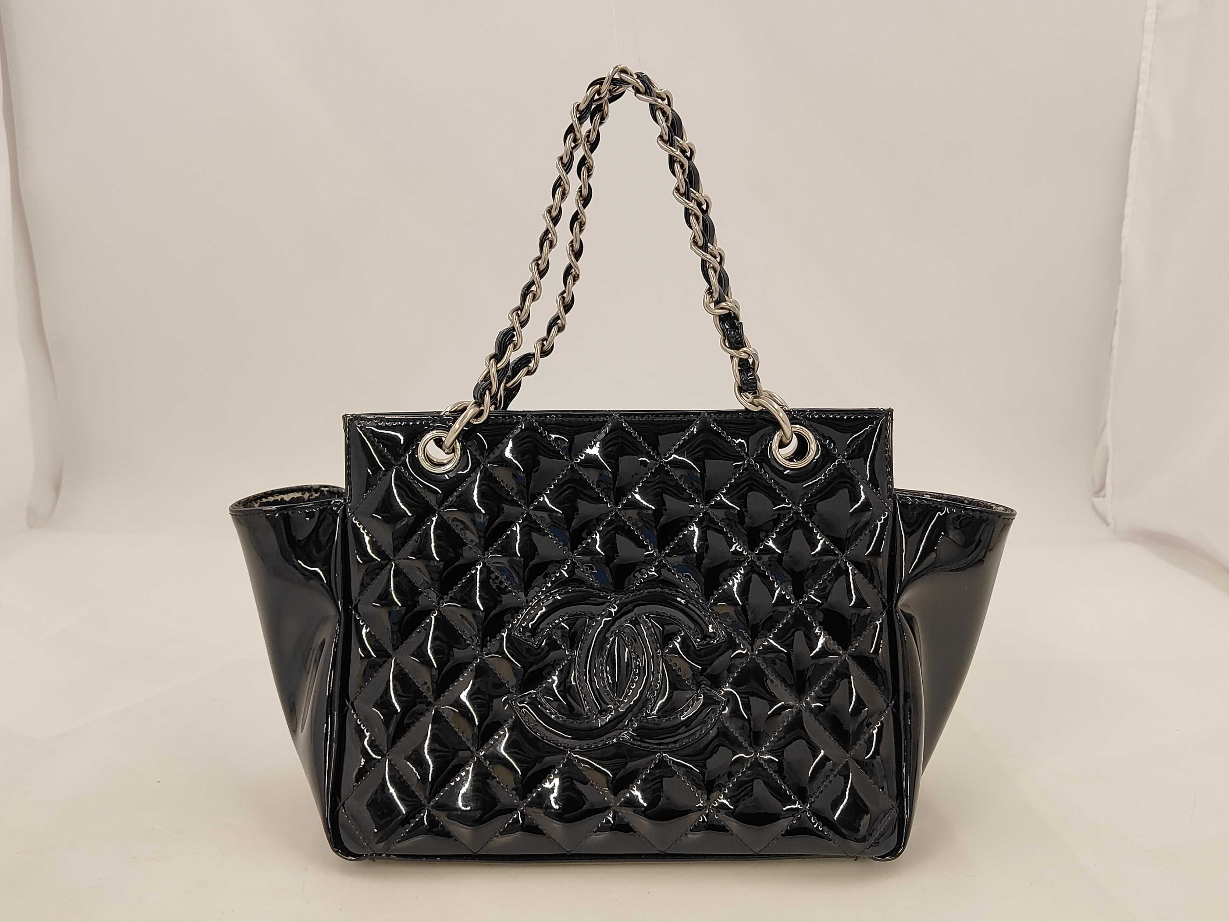 patent leather shoulder bag