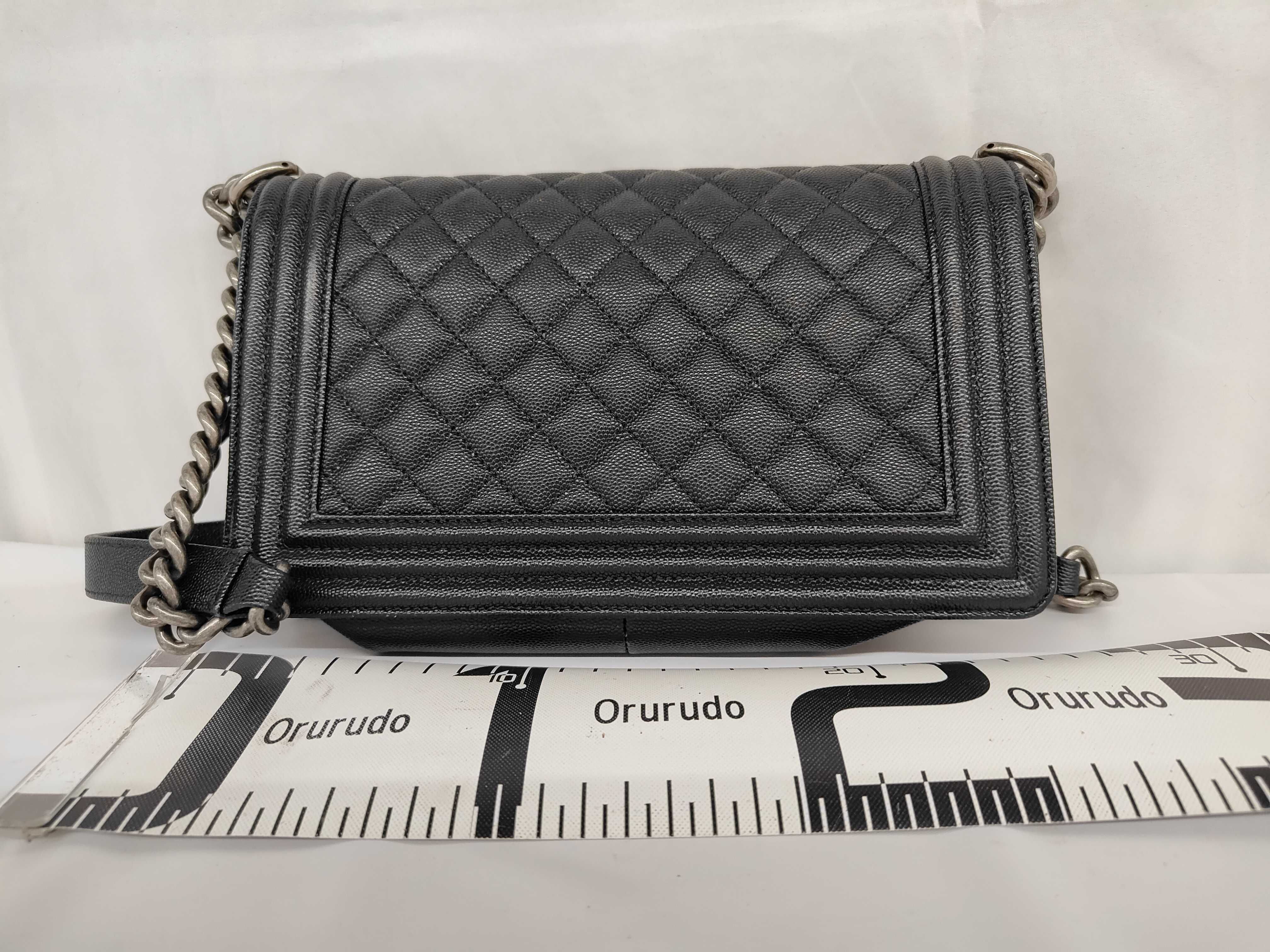 Caviar Skin (Bag) Boy Chanel Caviar Silver Hardware Chain Shoulder Bag Black Shoulder Bag — view 2