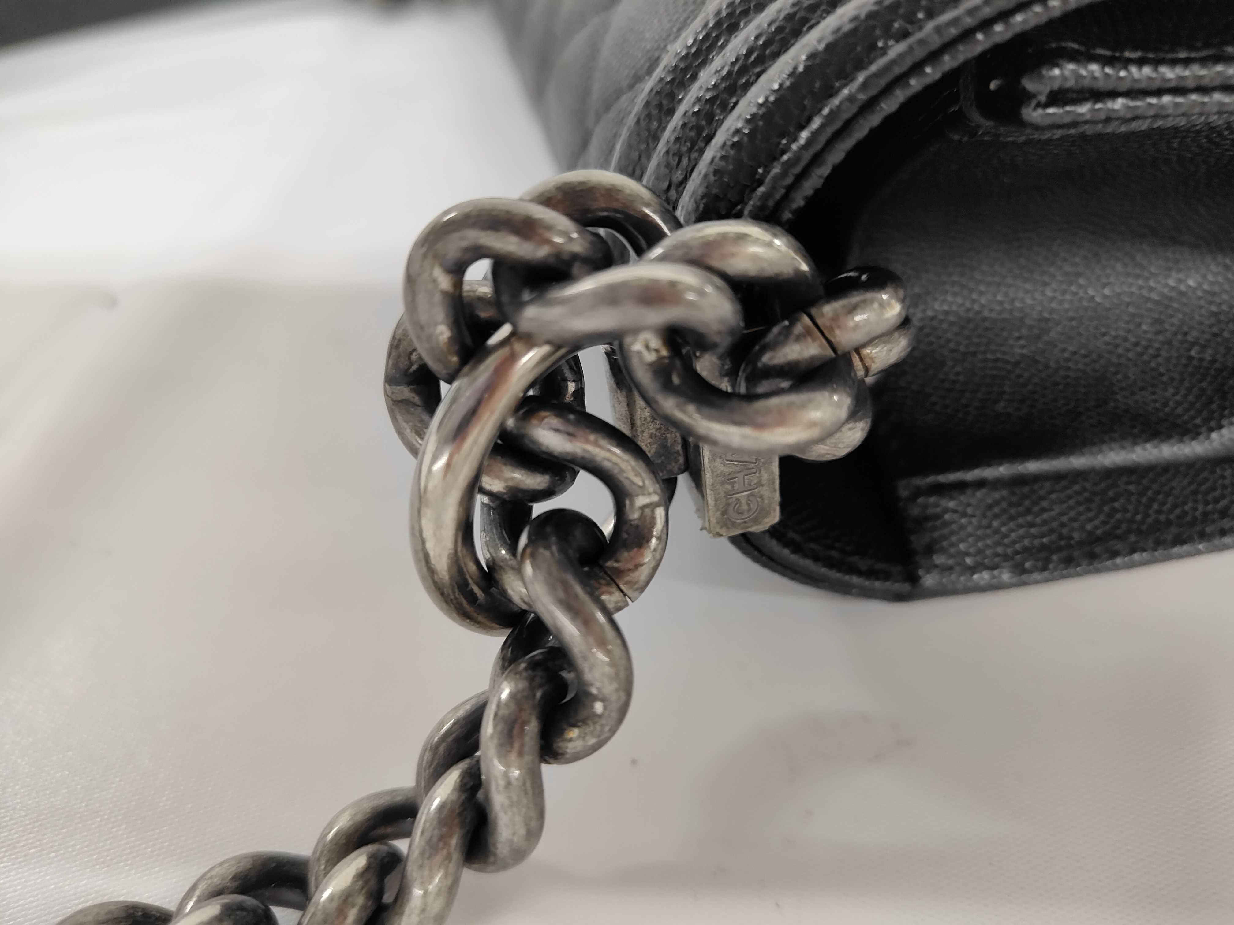 Caviar Skin (Bag) Boy Chanel Caviar Silver Hardware Chain Shoulder Bag Black Shoulder Bag — view 4