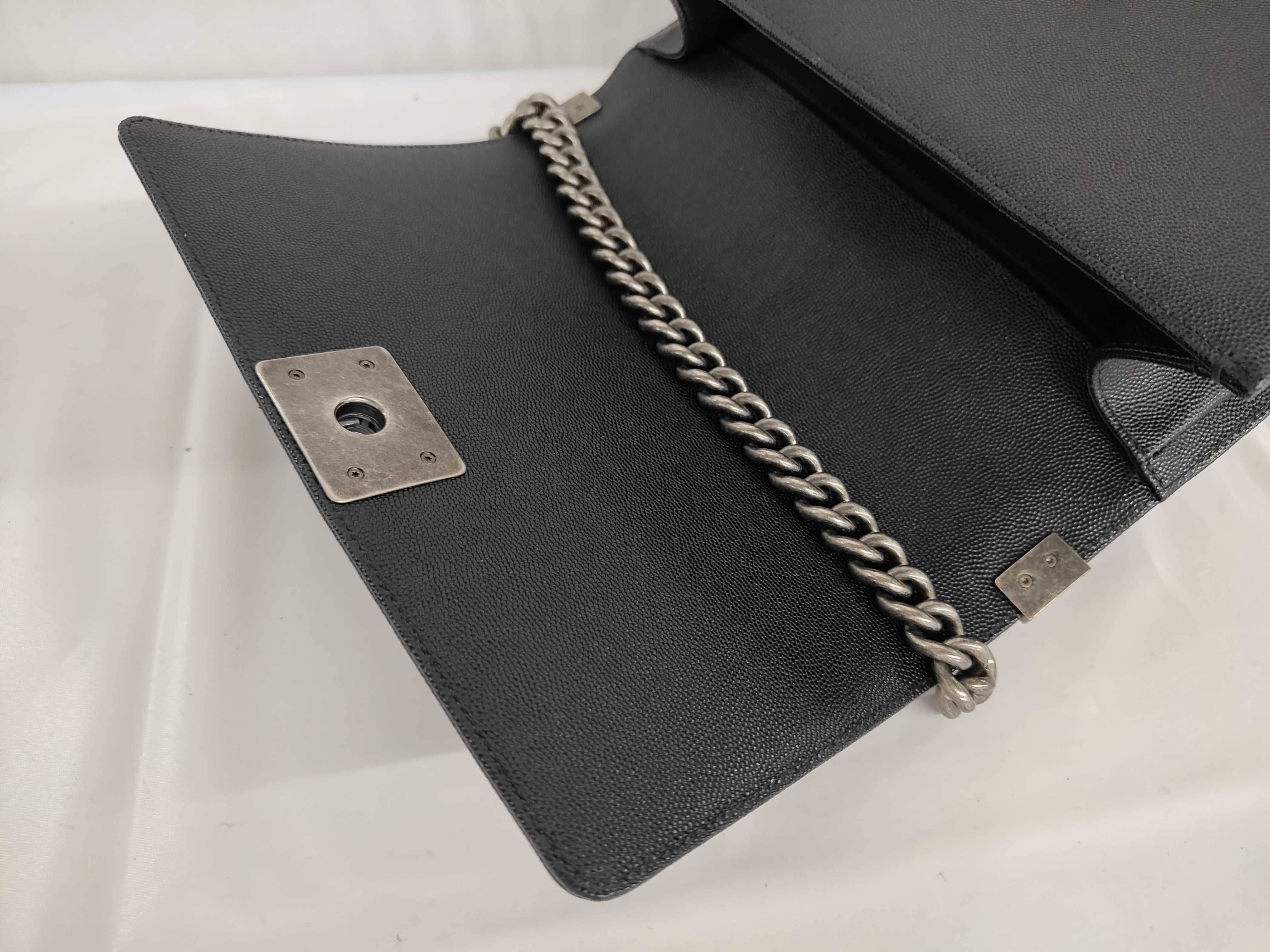 Caviar Skin (Bag) Boy Chanel Caviar Silver Hardware Chain Shoulder Bag Black Shoulder Bag — view 7