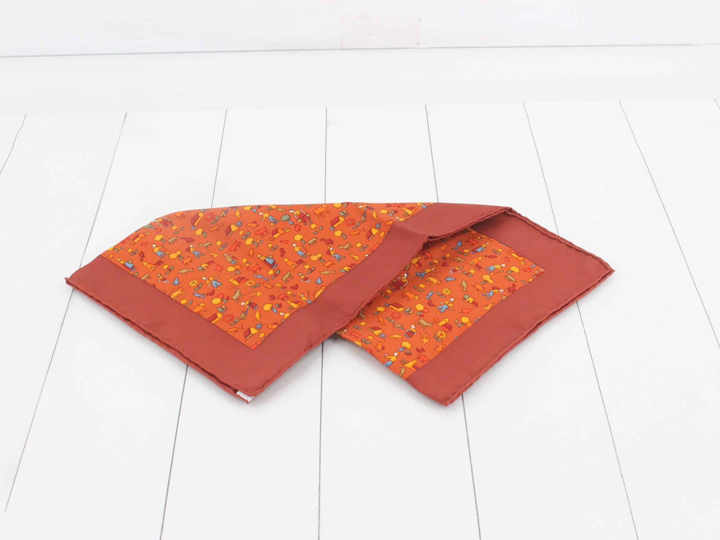 Carre Orange (with box) — view 3
