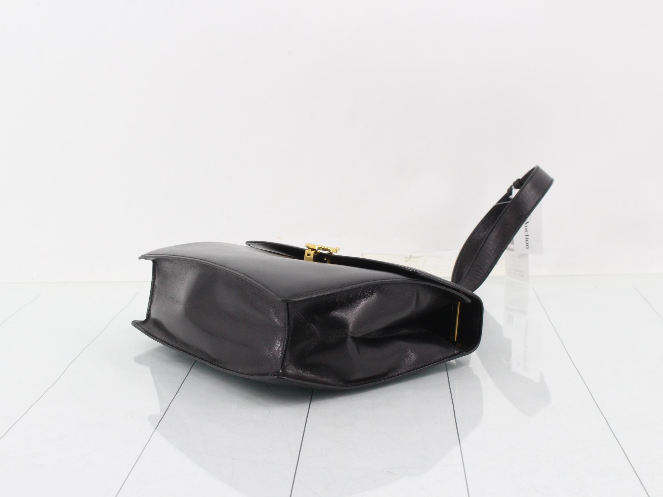 Vintage handbag — view 6