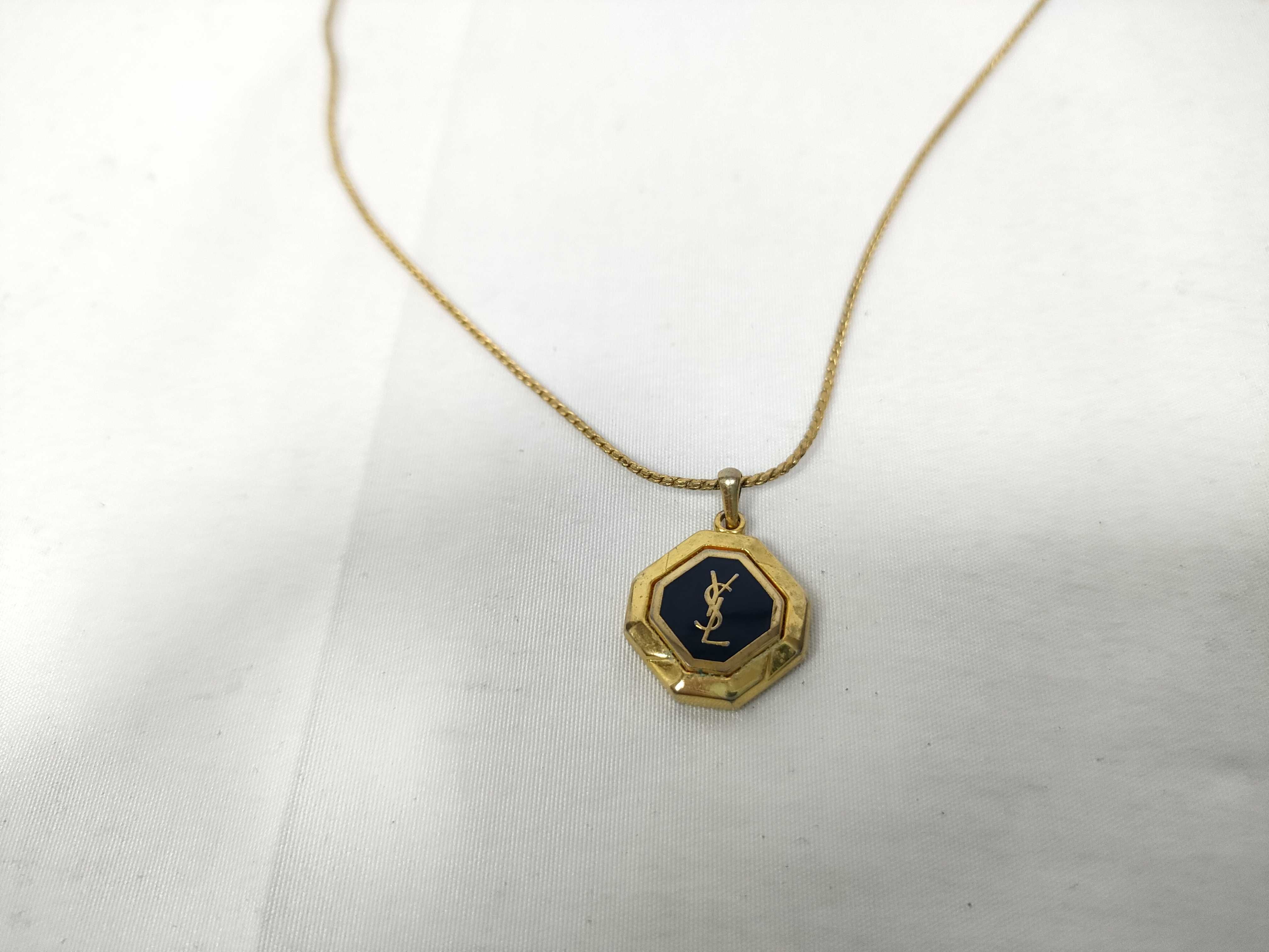 Necklace — view 2
