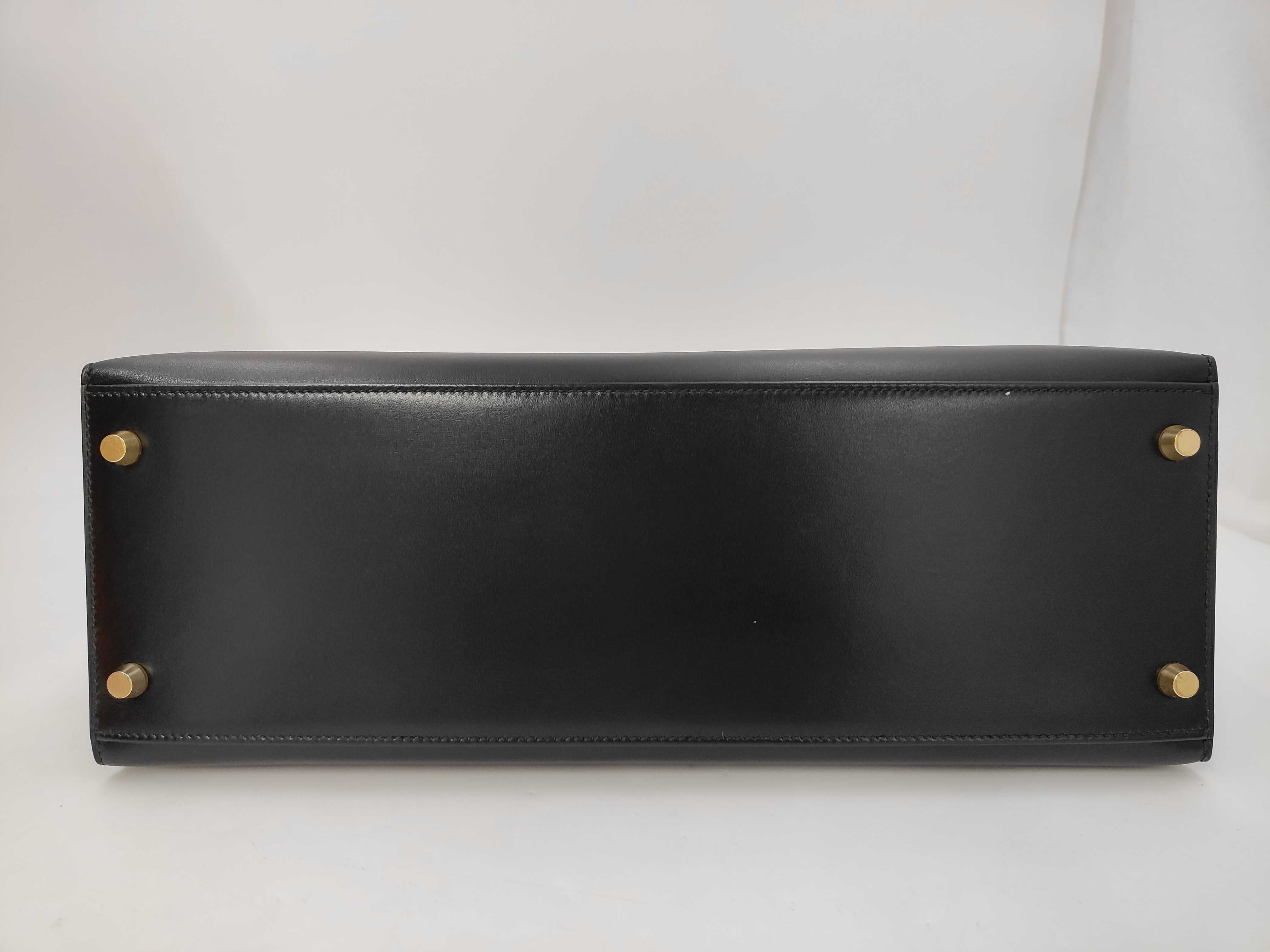Kelly 35 Box Calf Leather Handbag (2001 model) - Gold Hardware, Black — view 7