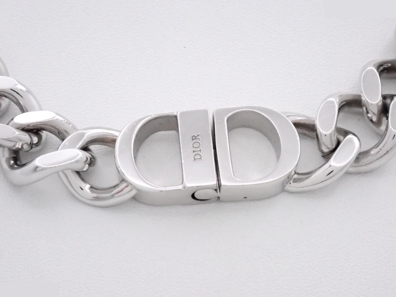 Silver necklace, chain approximately 45cm — view 2