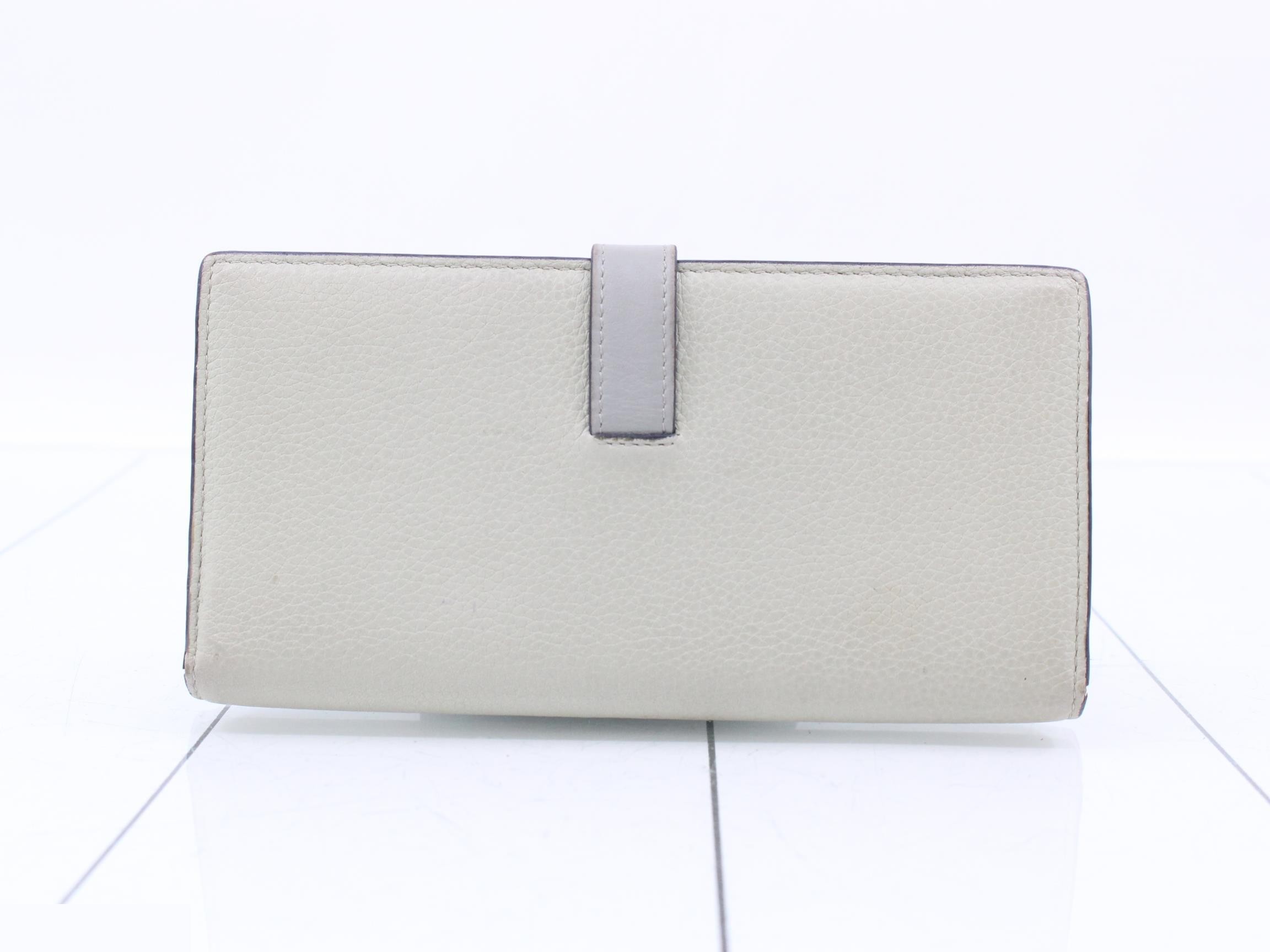 long wallet — view 2