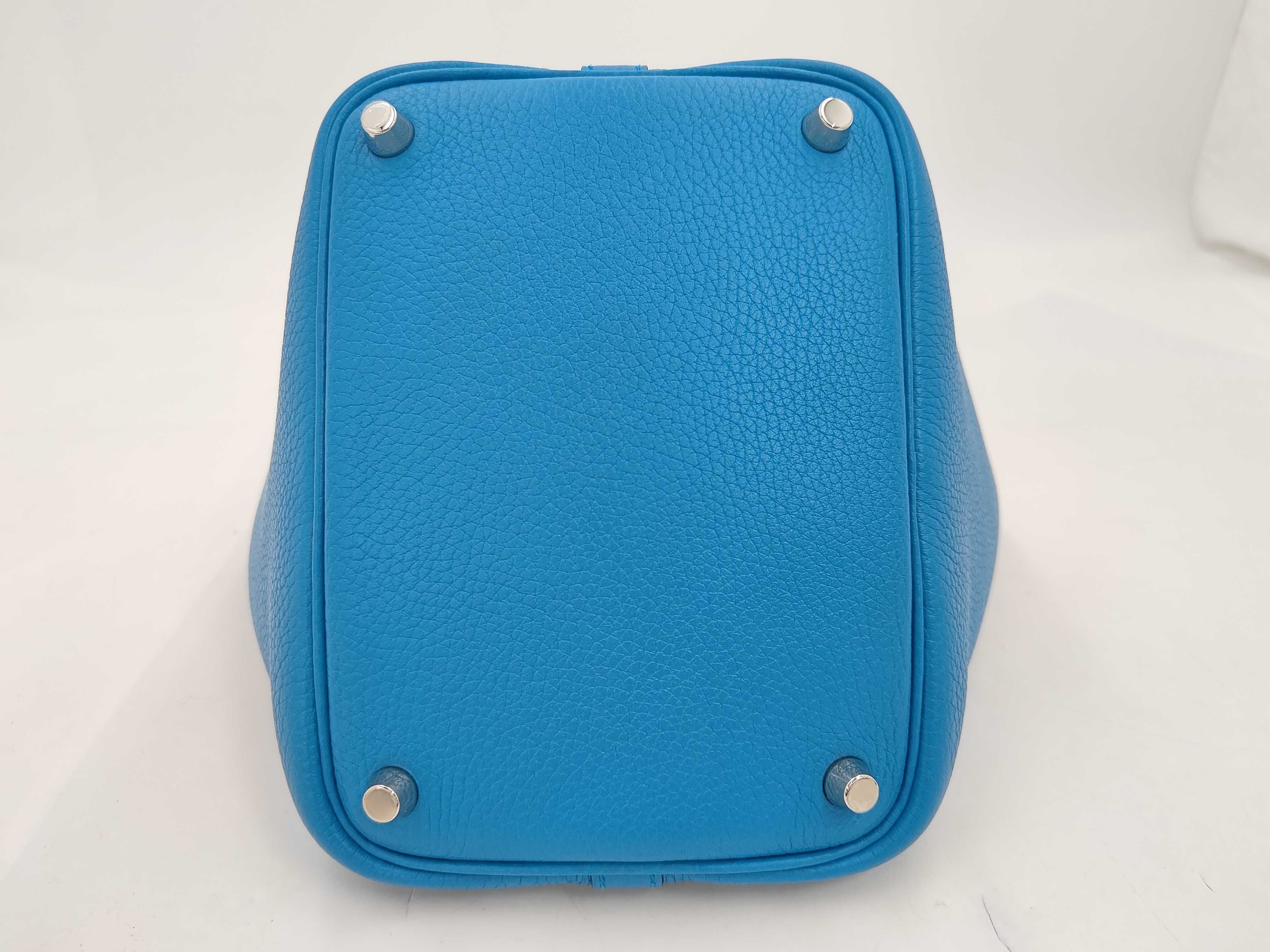 Picotin Lock 18PM Eclat Taurillon Clemence Swift Blue Frida Rose Mexico Y Stamp Handbag — view 5