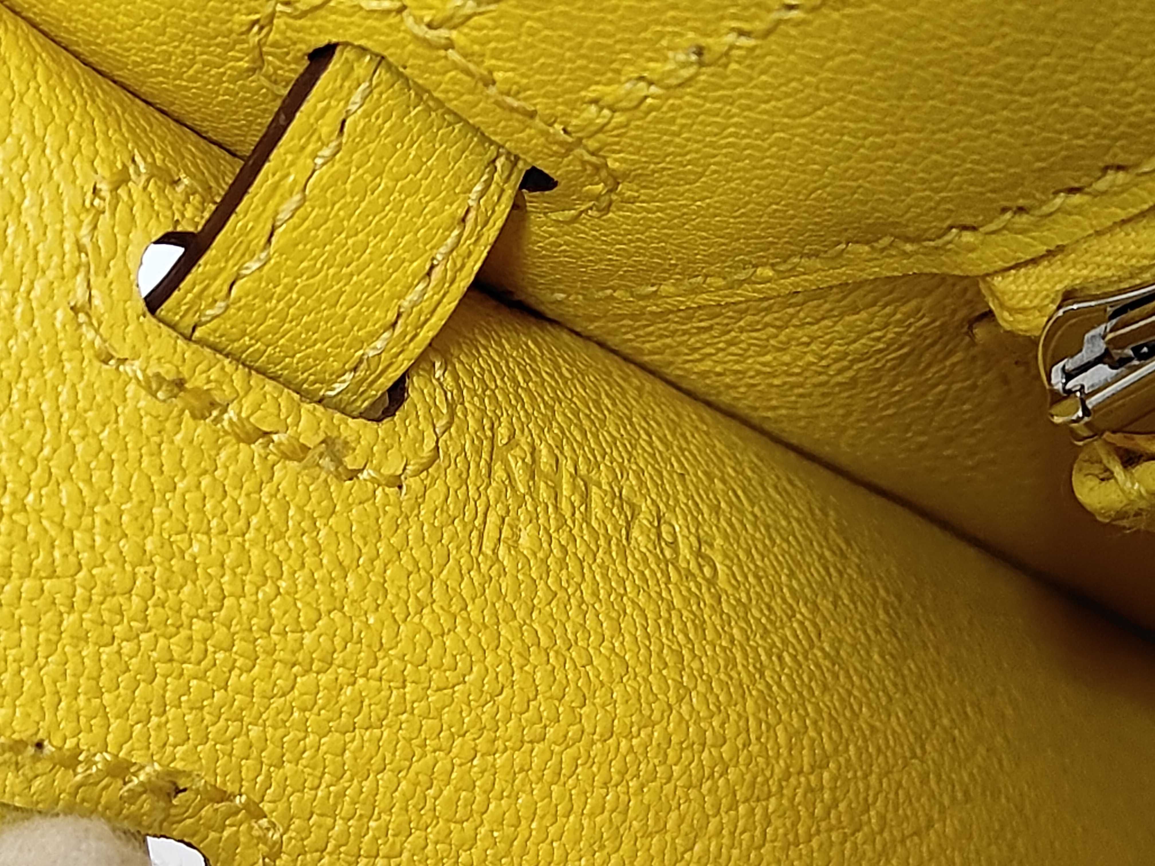 Kelly 25 Jaune Naple Chevre Shamkilla Silver Hardware K Stamp Handbag — view 10