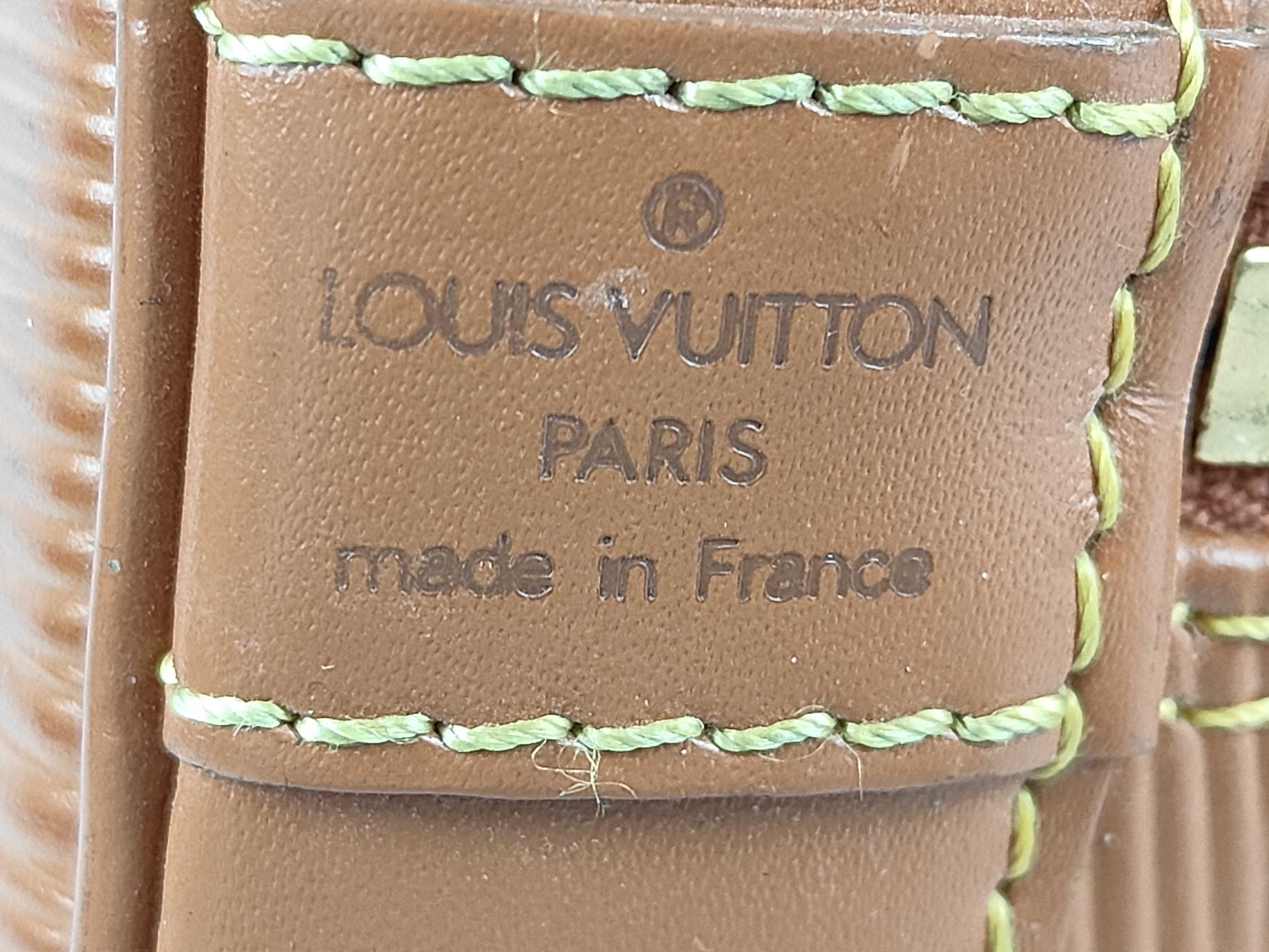 Epi Alma PM Handbag — view 11
