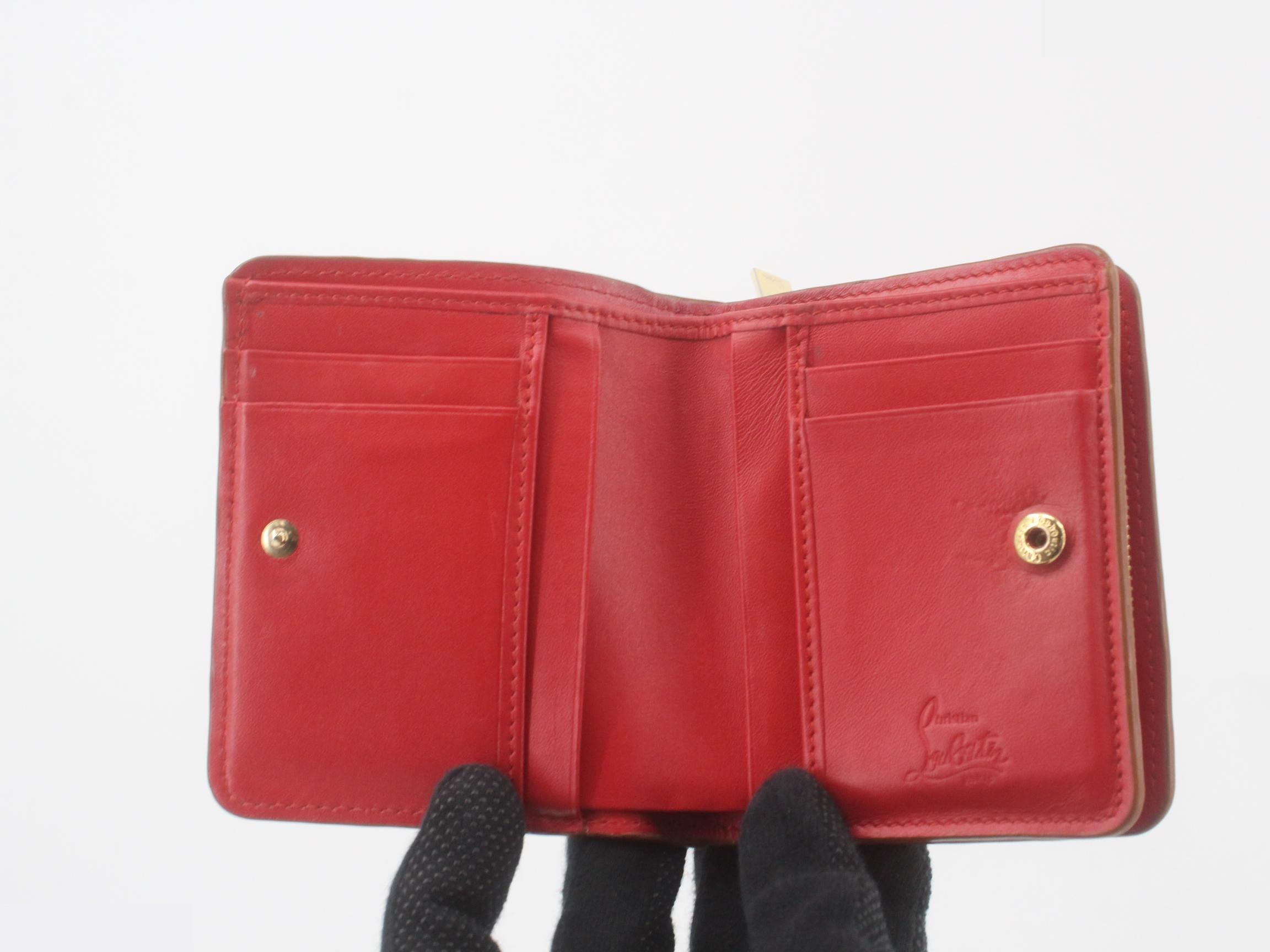 Other lines: Bags and Wallets — view 4